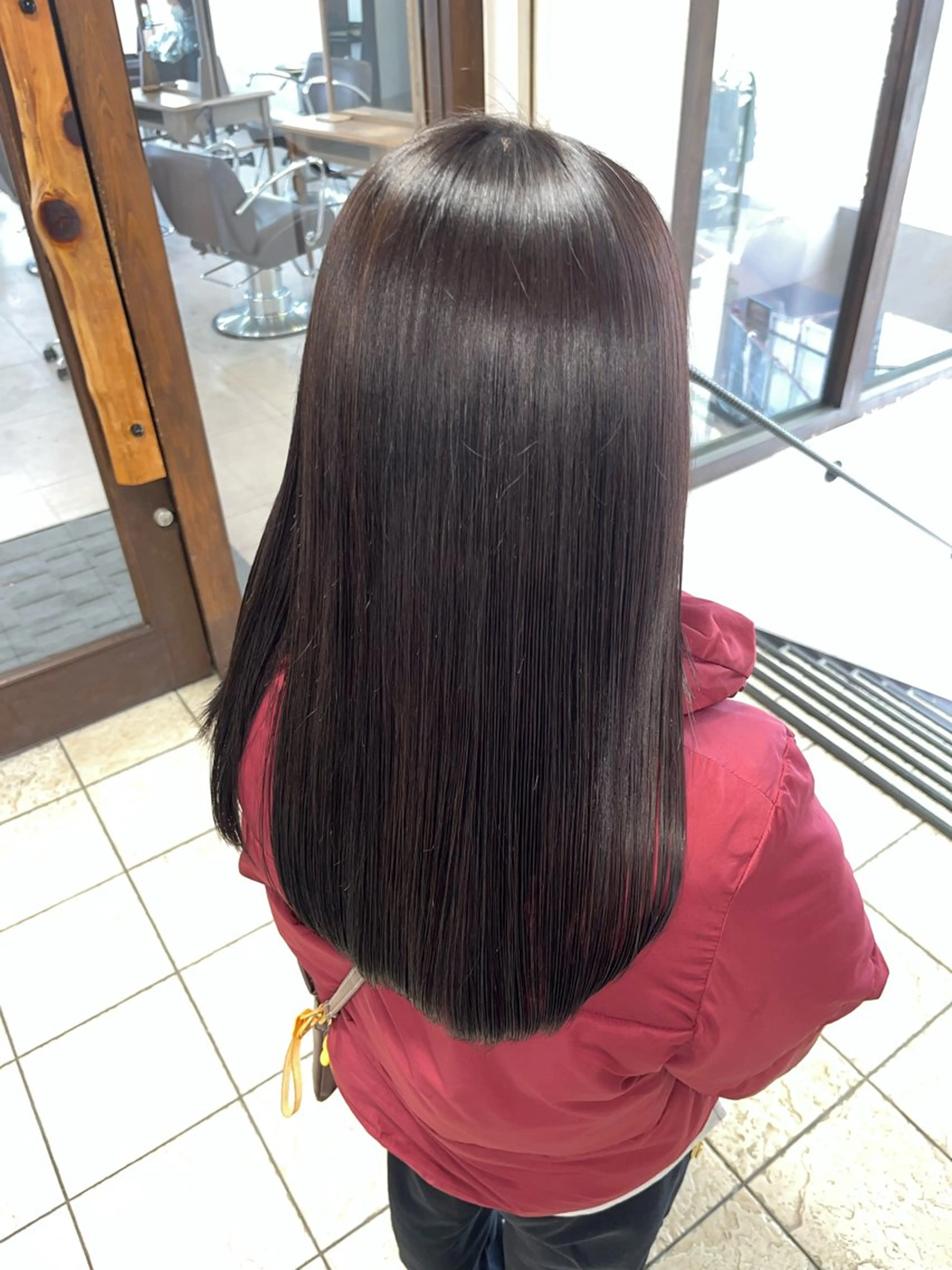 ロング TIDEHAIR RYOのヘアスタイル