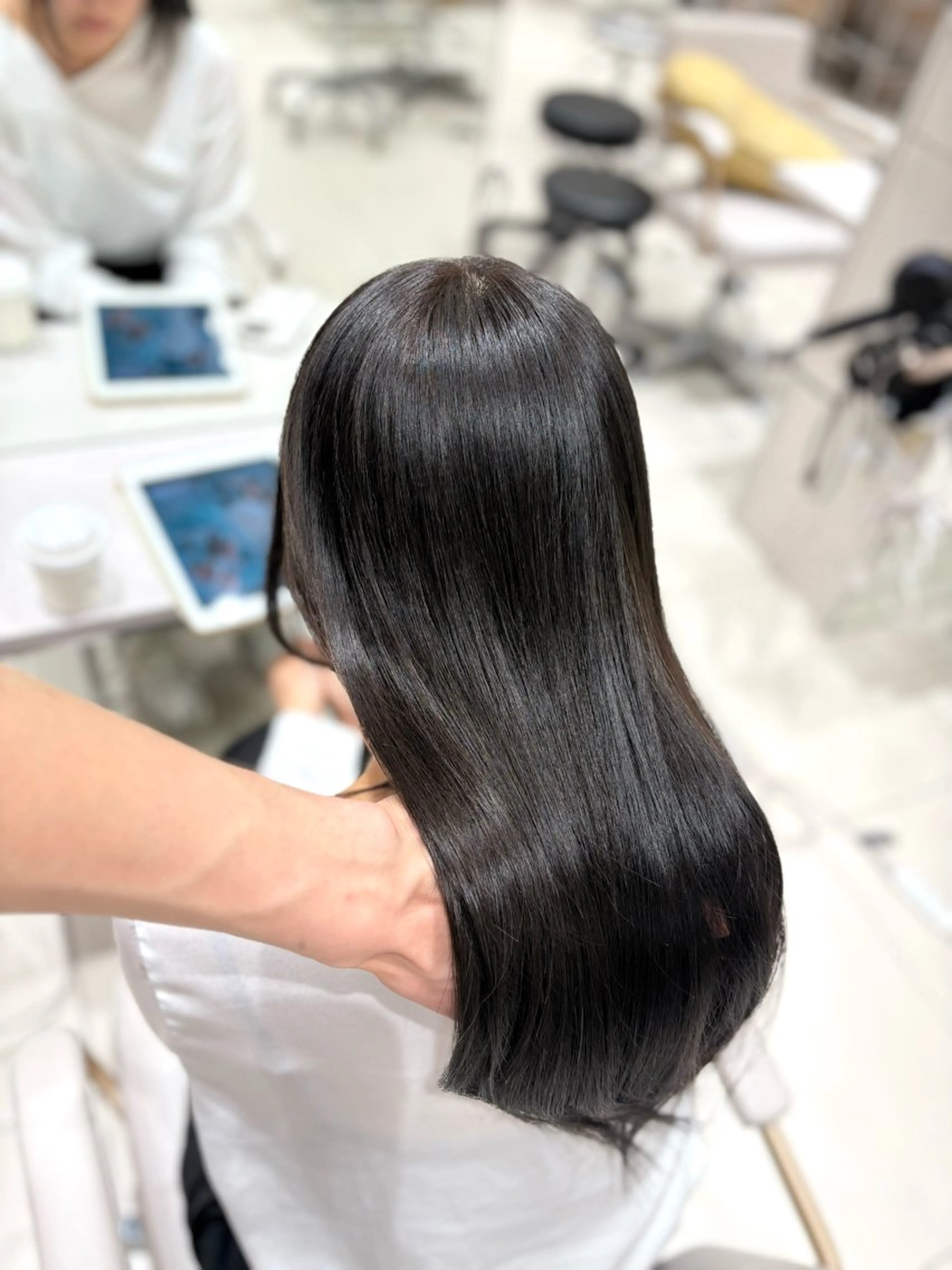 ロング カラー ブリーチ ブラウンカラー ダークブラウン ヘアカラー トリートメント 銀座/オリーブ/ 透明感カラー✨りくのヘアスタイル