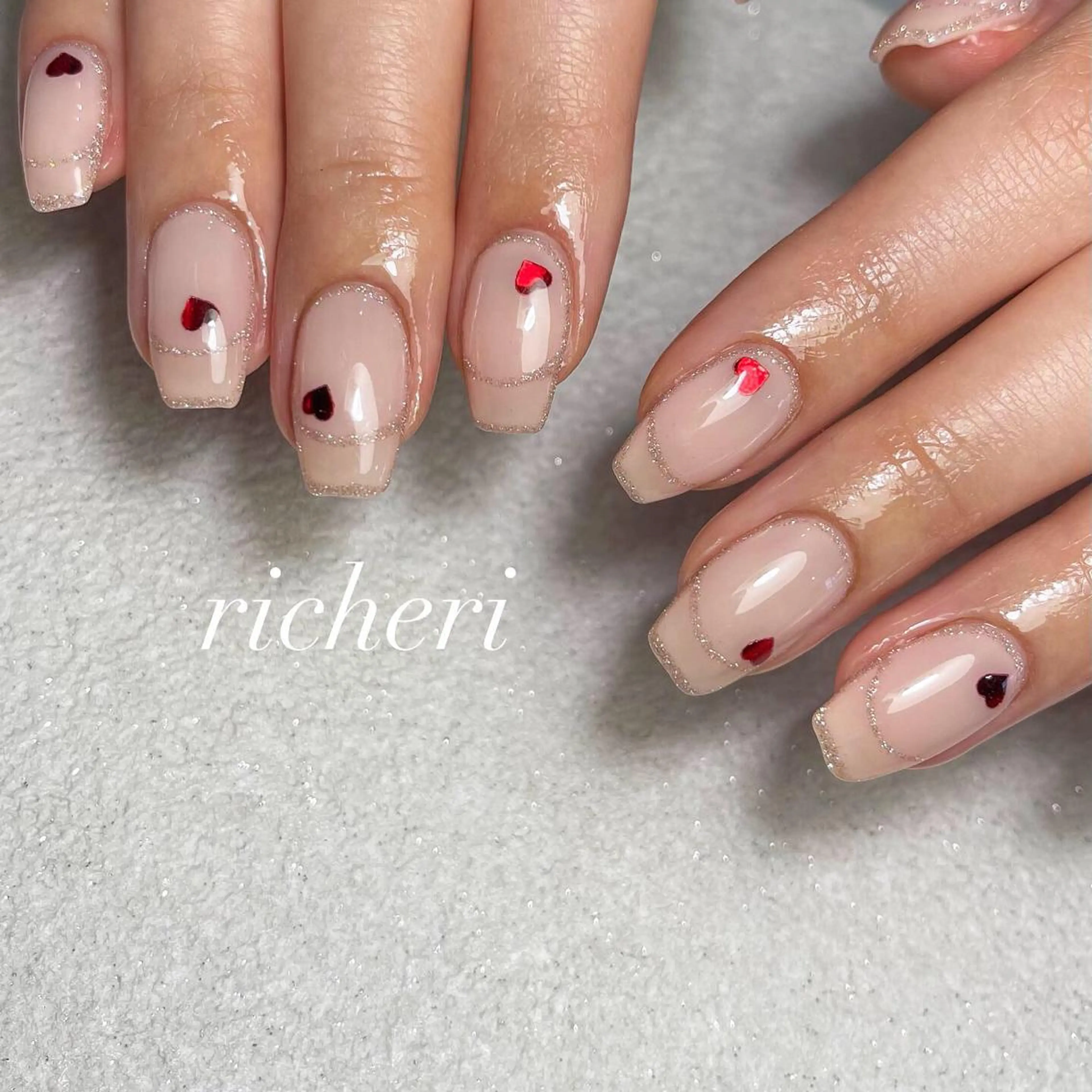 ミディアム ネイル 韓国風ヘア アートネイル フラッシュネイル フレンチネイル ジェルネイル richeri beautyのエステ・リラクイメージ