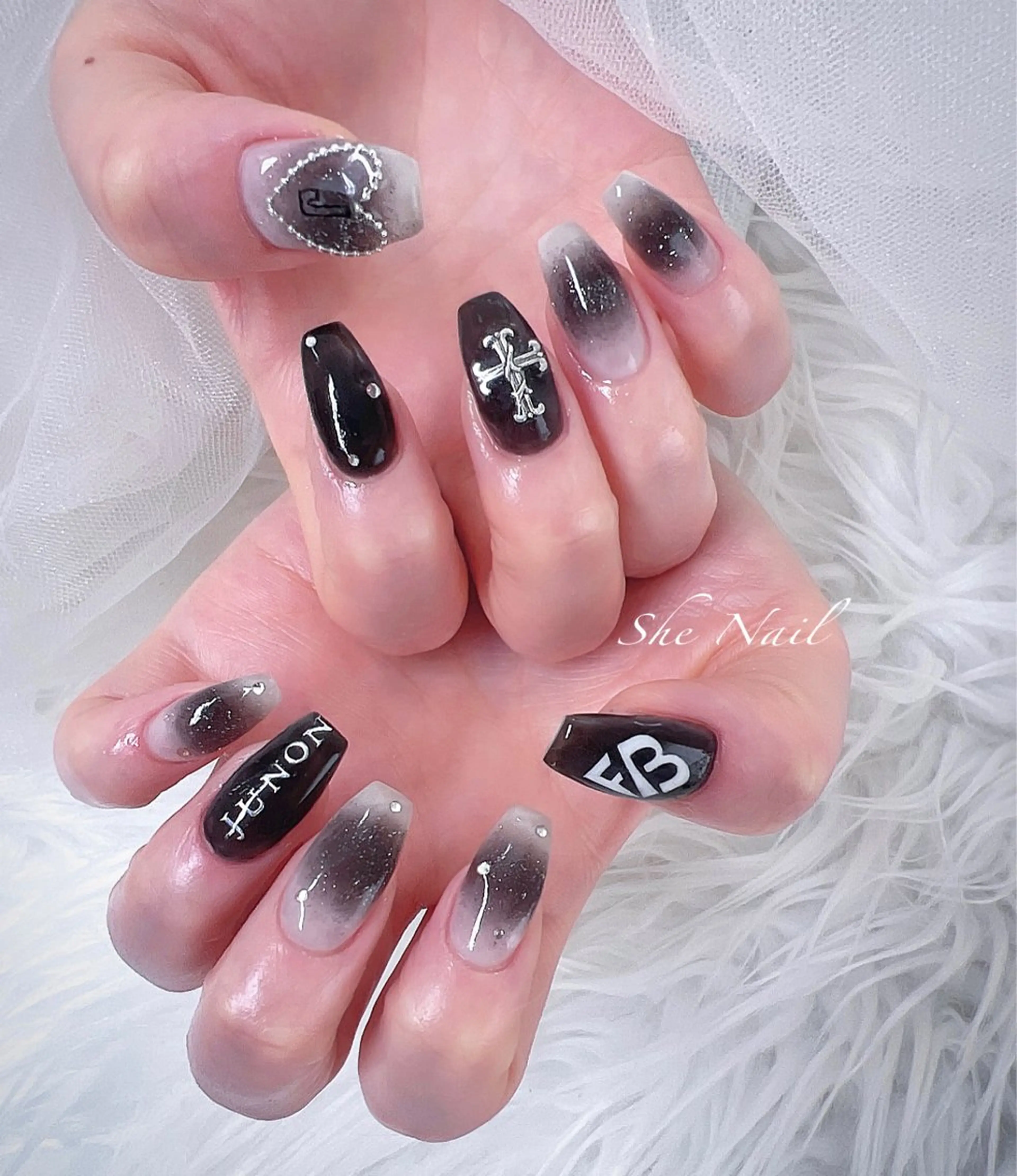 ネイル チークネイル 成人式 長さ出し マグネットネイル 持ち込み She   Nail所属・ISA_ BELLAのネイルデザイン