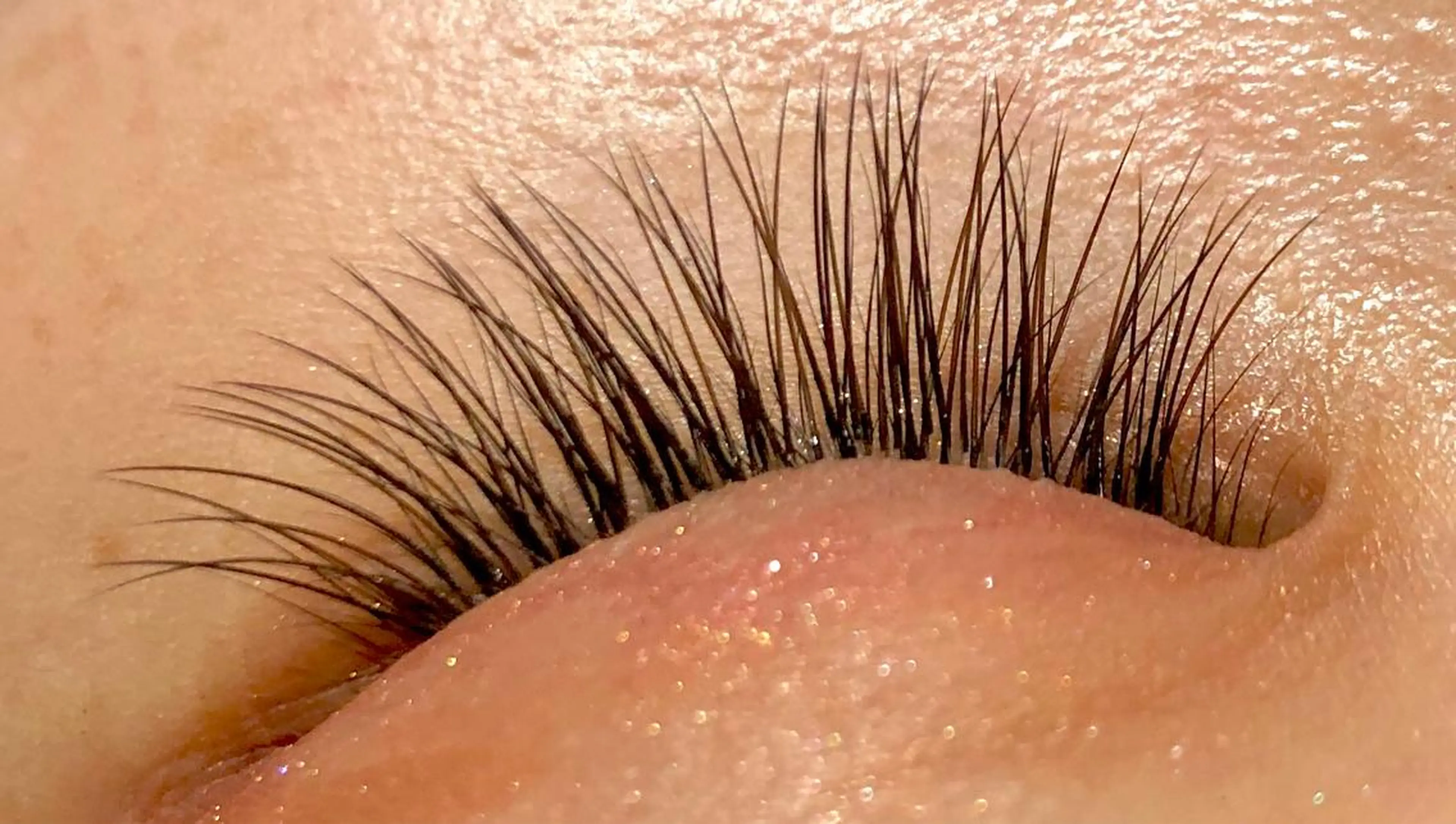 マツエク・マツパ カラーマツエク Favori 山下のマツエク・マツパデザイン