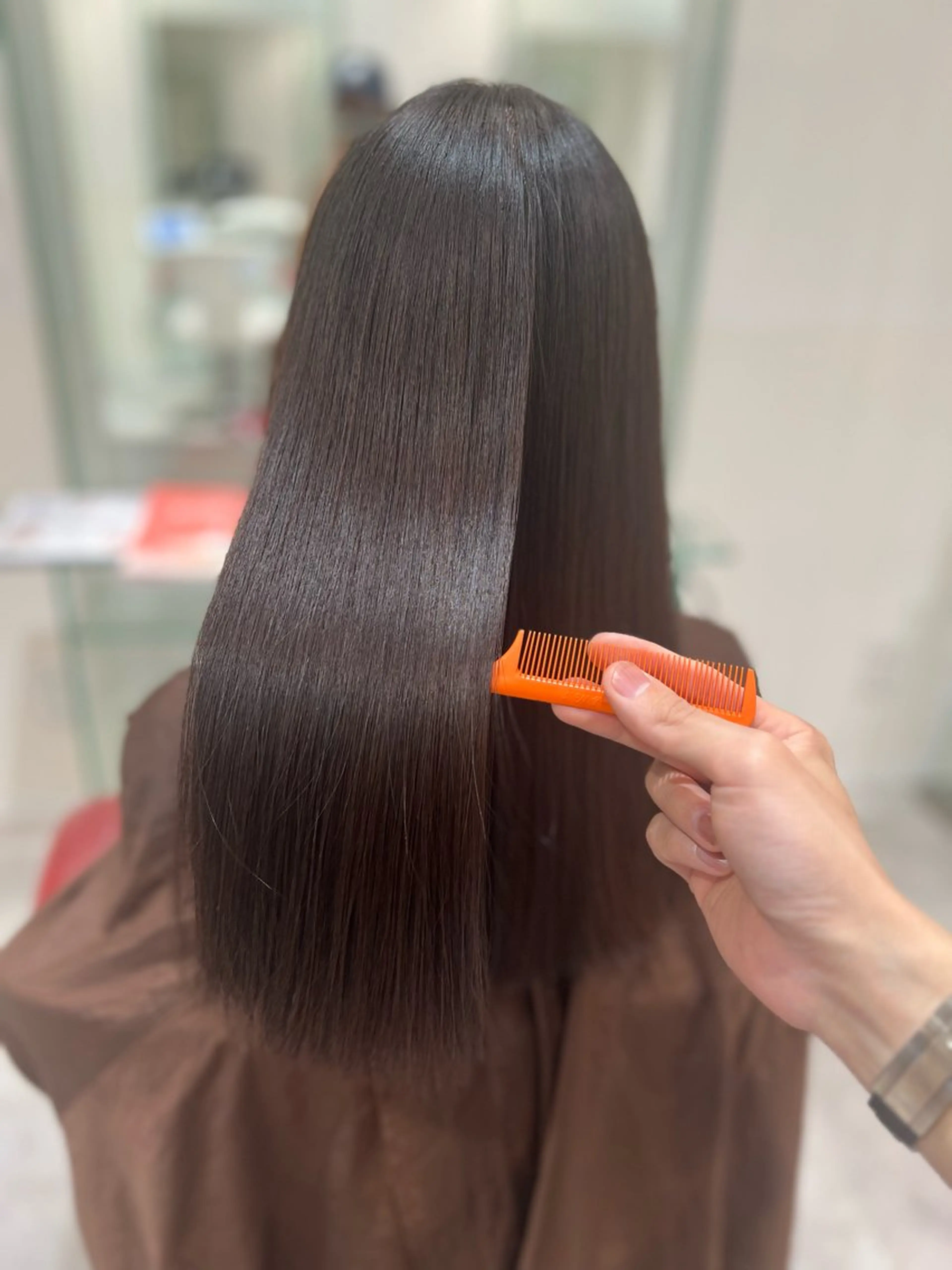 ロング 髪質改善 透明感のある艶髪なら 矢場町駅4番出口すぐのヘアスタイル