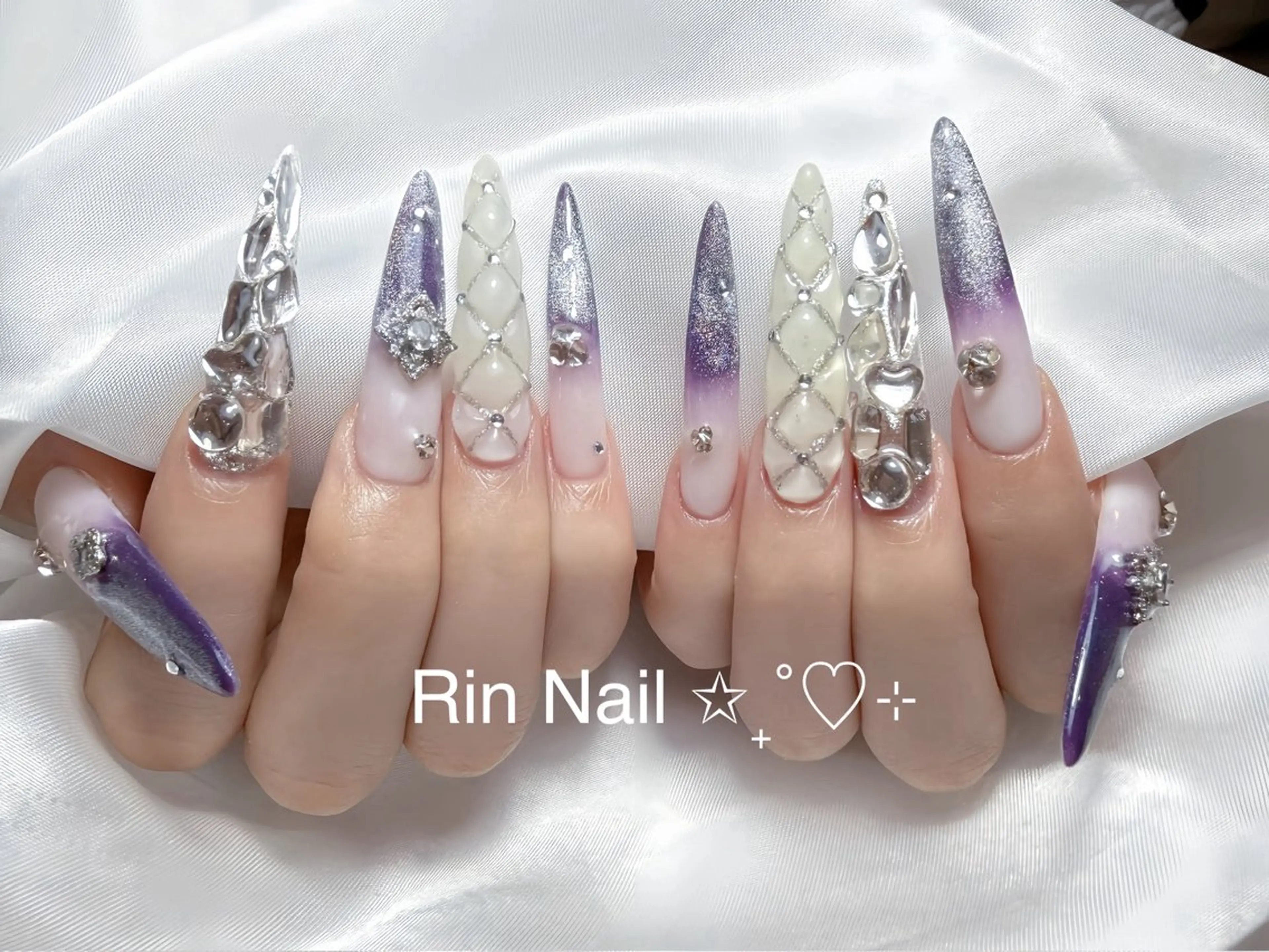 ネイル チークネイル フラッシュネイル フラワーネイル フットネイル ジェルネイル ハンドネイル Rin Nail Shinokuboのネイルデザイン