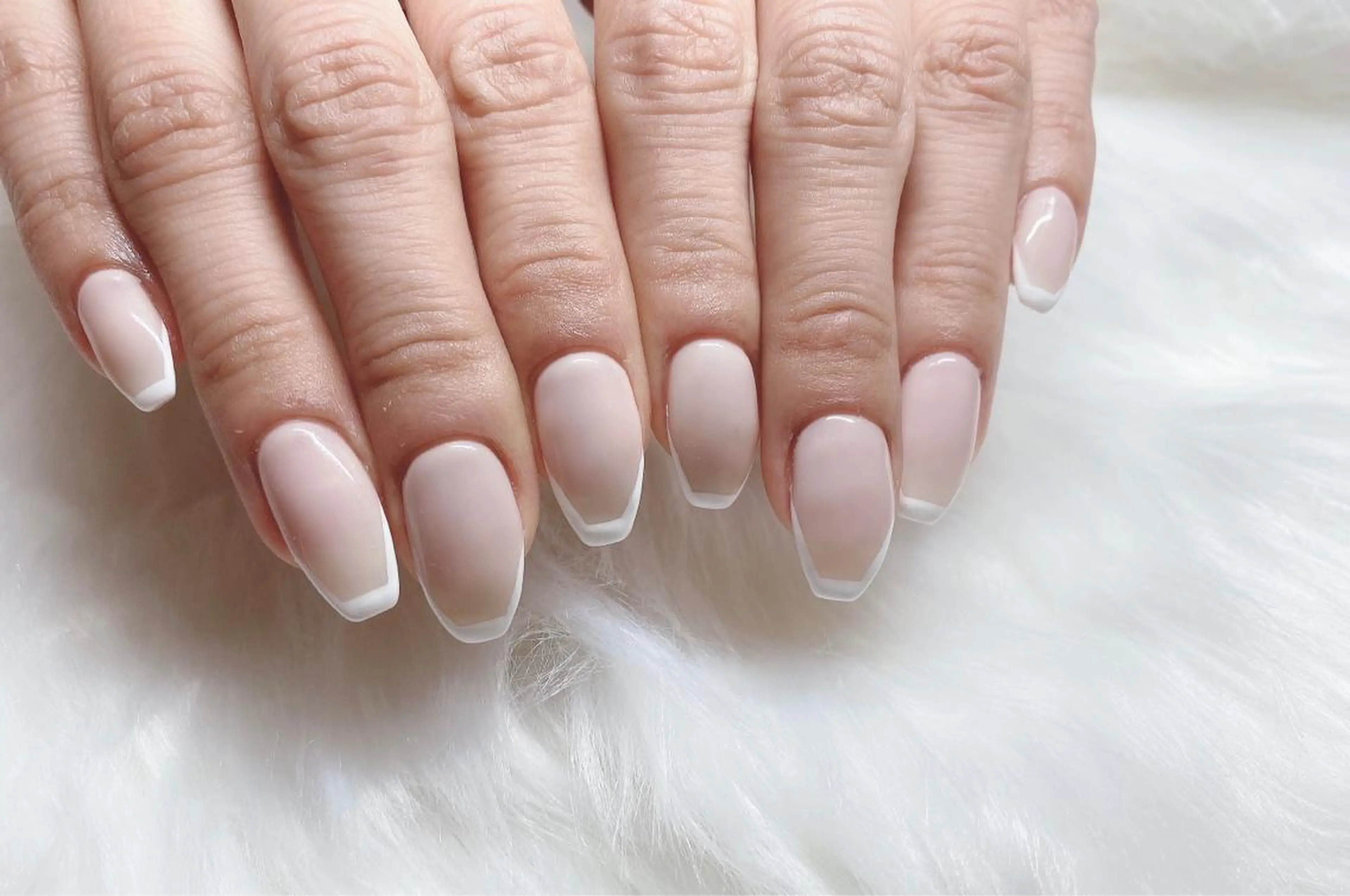 ネイル フレンチネイル aime 中崎町のネイルデザイン