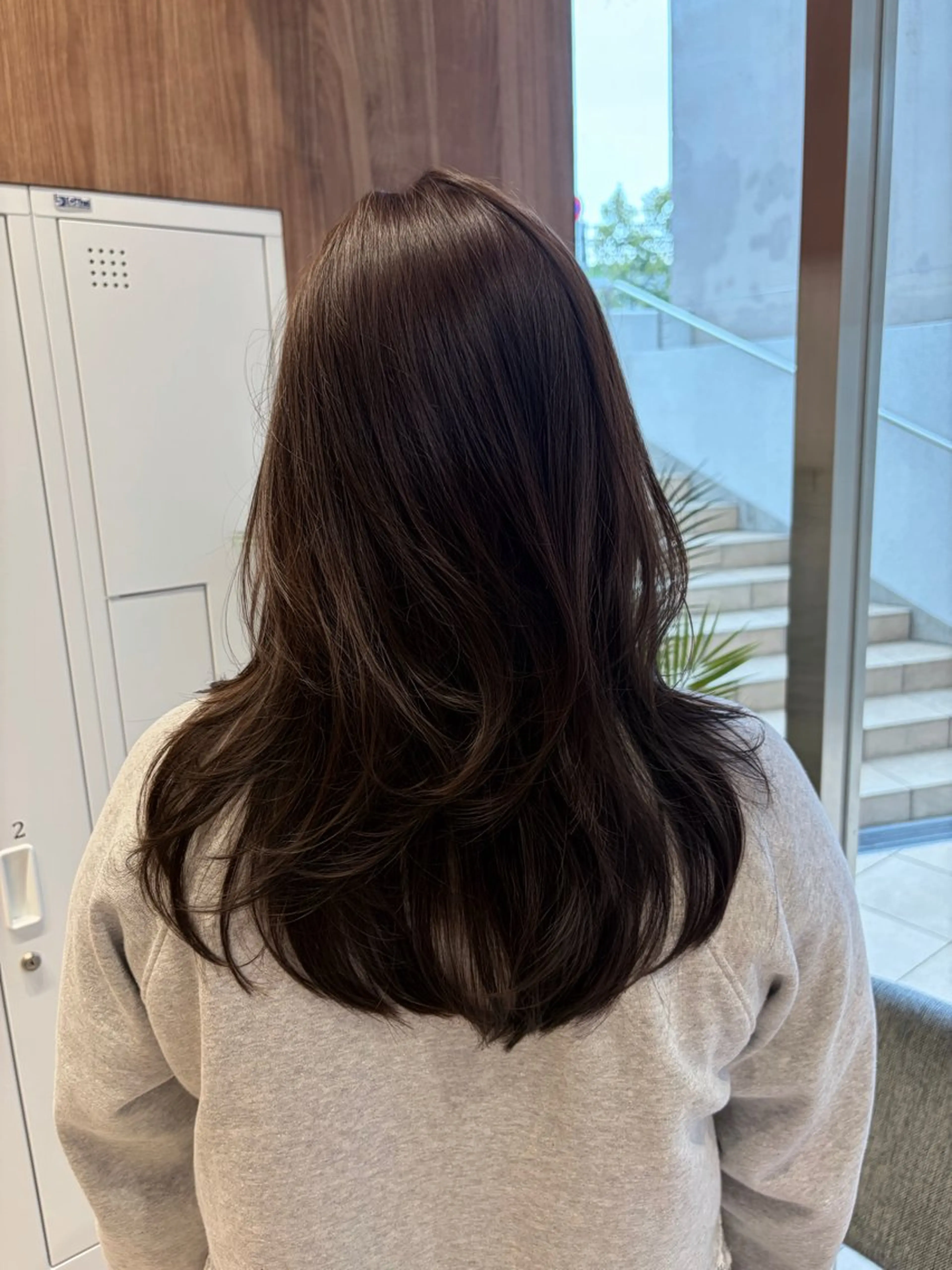 セミロング カット ヘアカラー トリートメント SALOWIN二子玉川South店所属・AYANO /レイヤー/オリーブのヘアスタイル