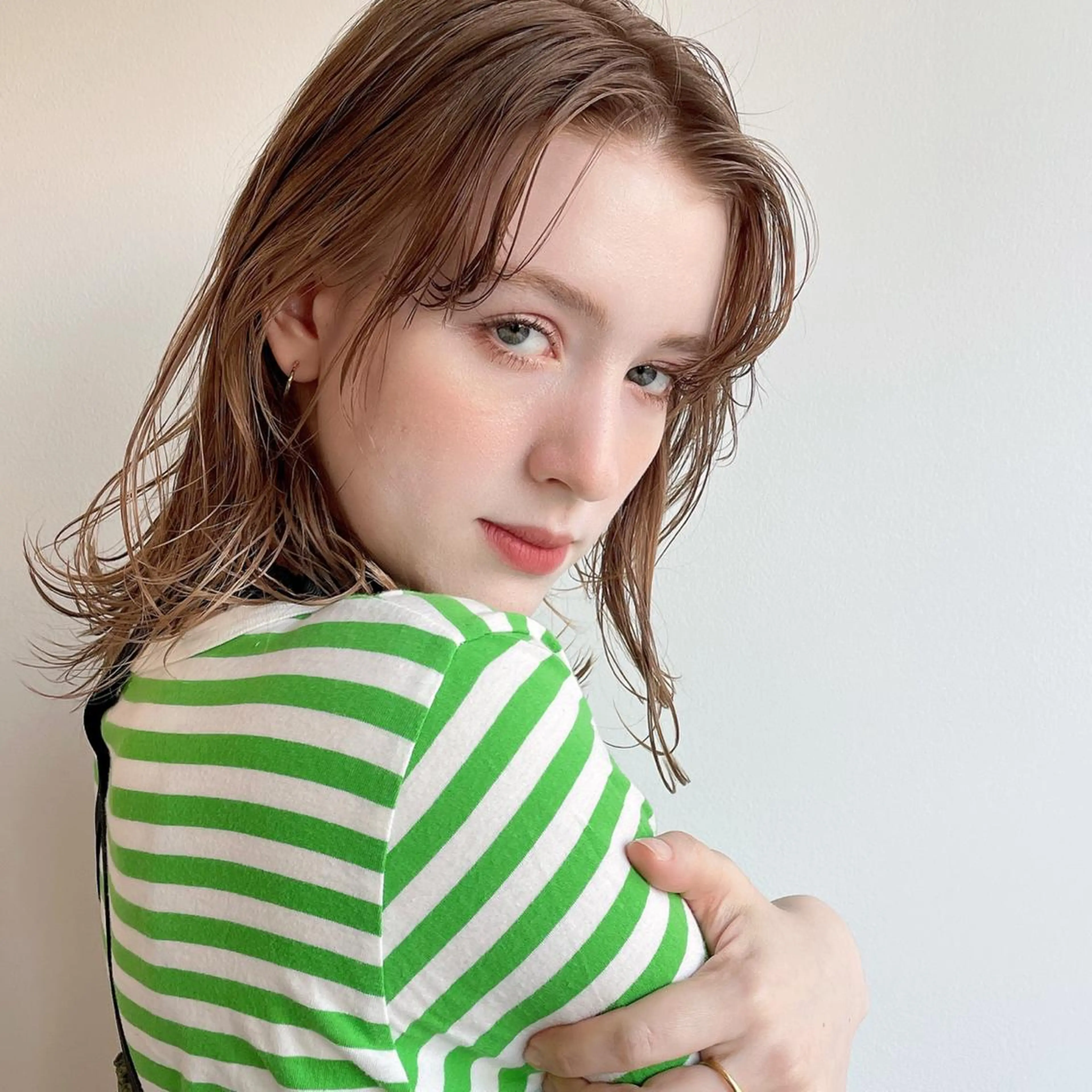 ミディアム パーマ ヘアアレンジ 梅田美容室 山崎海波のヘアスタイル