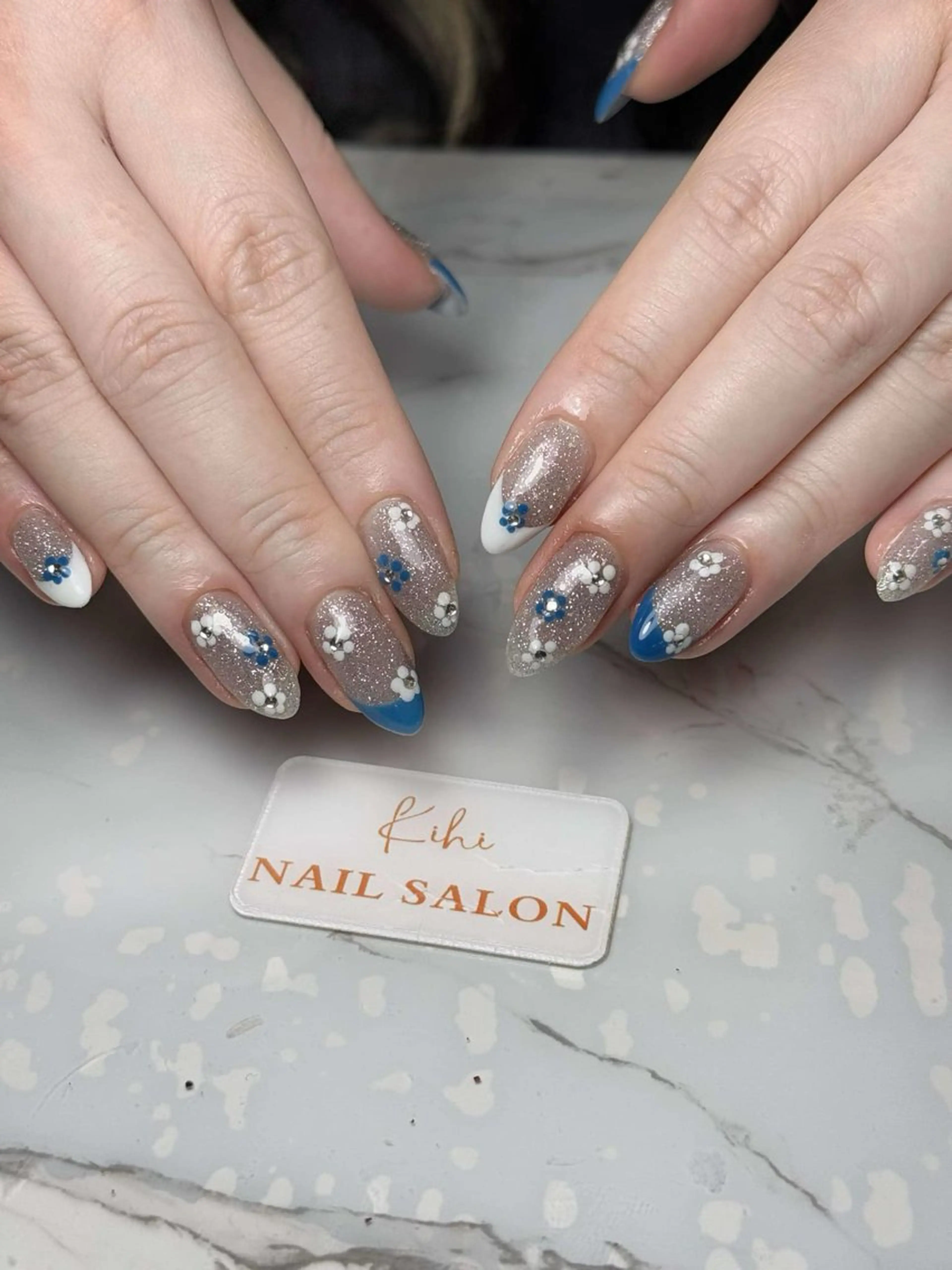 ネイル アートネイル フレンチネイル ジェルネイル グラデーション 韓国ネイル ハンドネイル 💕鈴木ユリ パラジェル/オフ無料のネイルデザイン