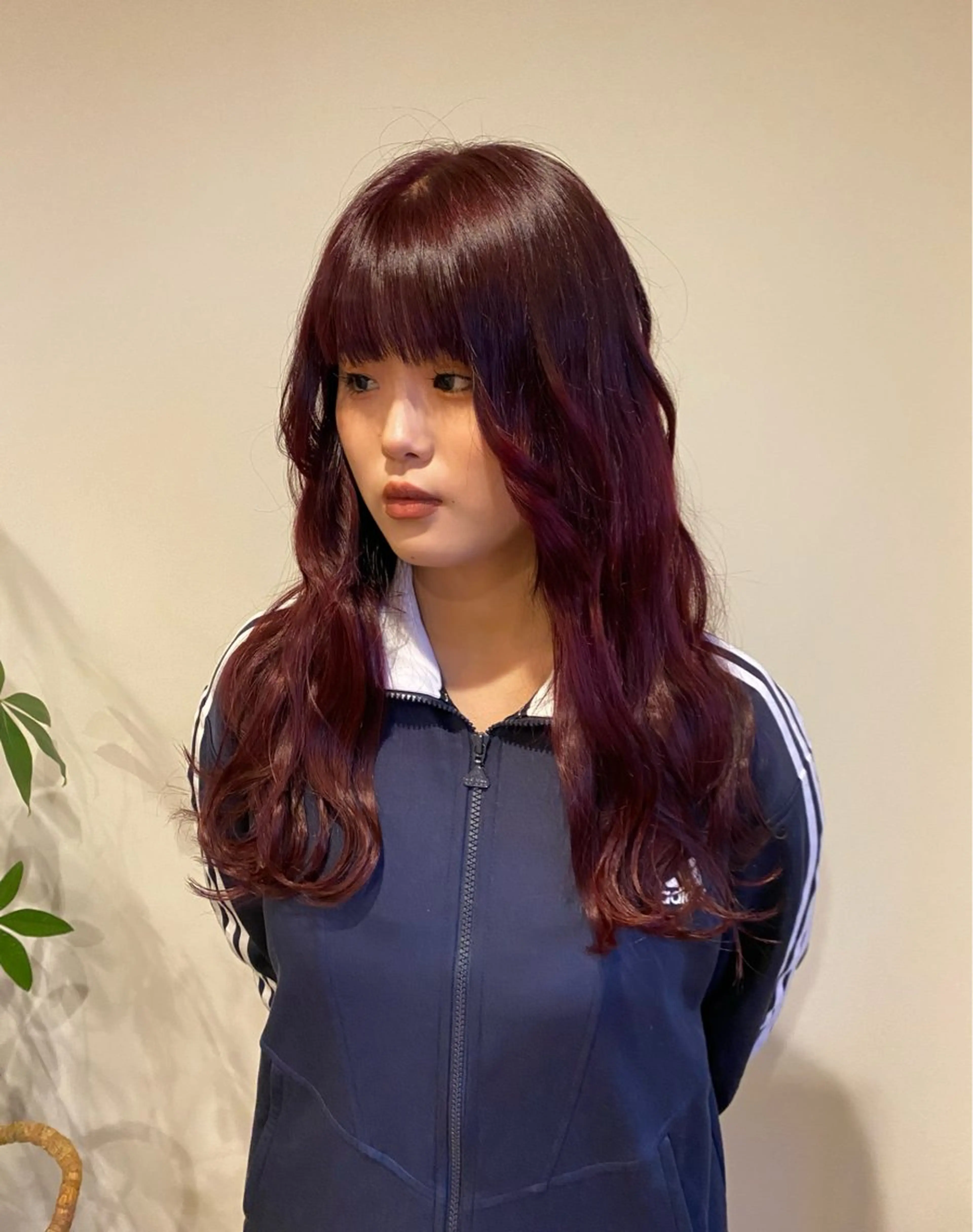 ロング カラー ボルドーカラー ヘアカラー Ludwig AIRIのヘアスタイル