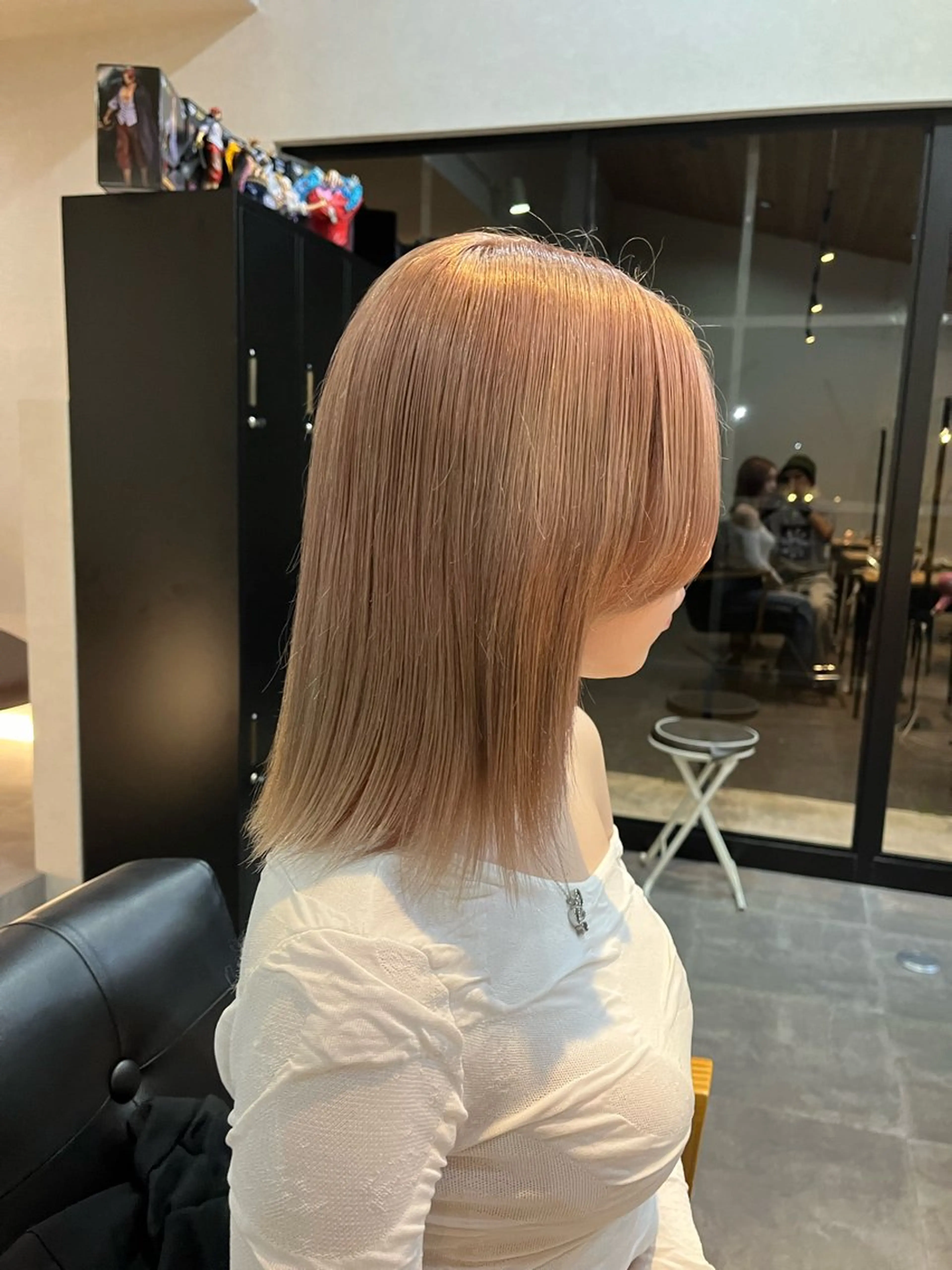 ミディアム カラー ベージュカラー ブリーチ ピンクカラー ピンクベージュ ヘアカラー 東 大智のヘアスタイル