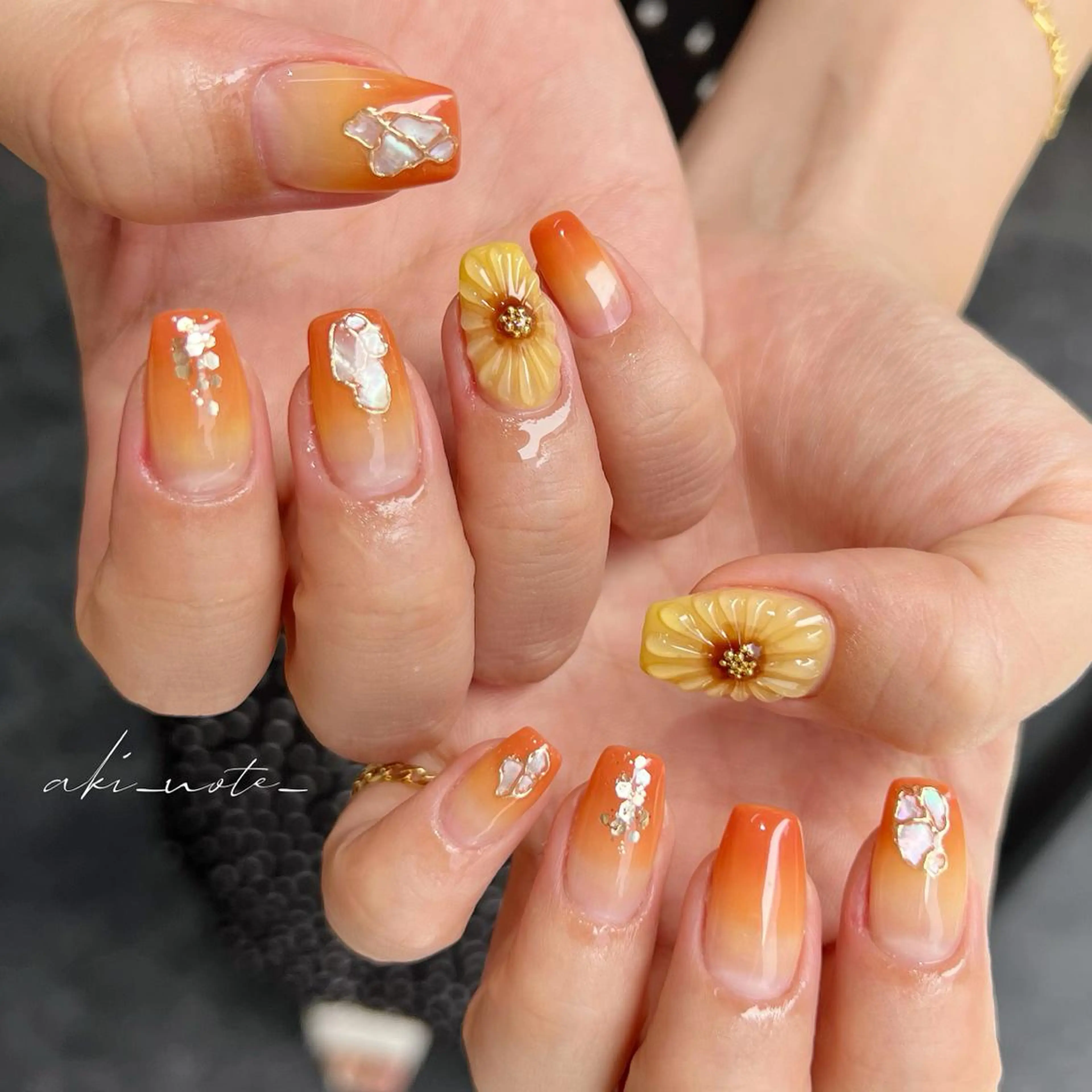 ネイル ハンドネイル フットネイル GRANDE大須 栄/店長 aki🌙のネイルデザイン