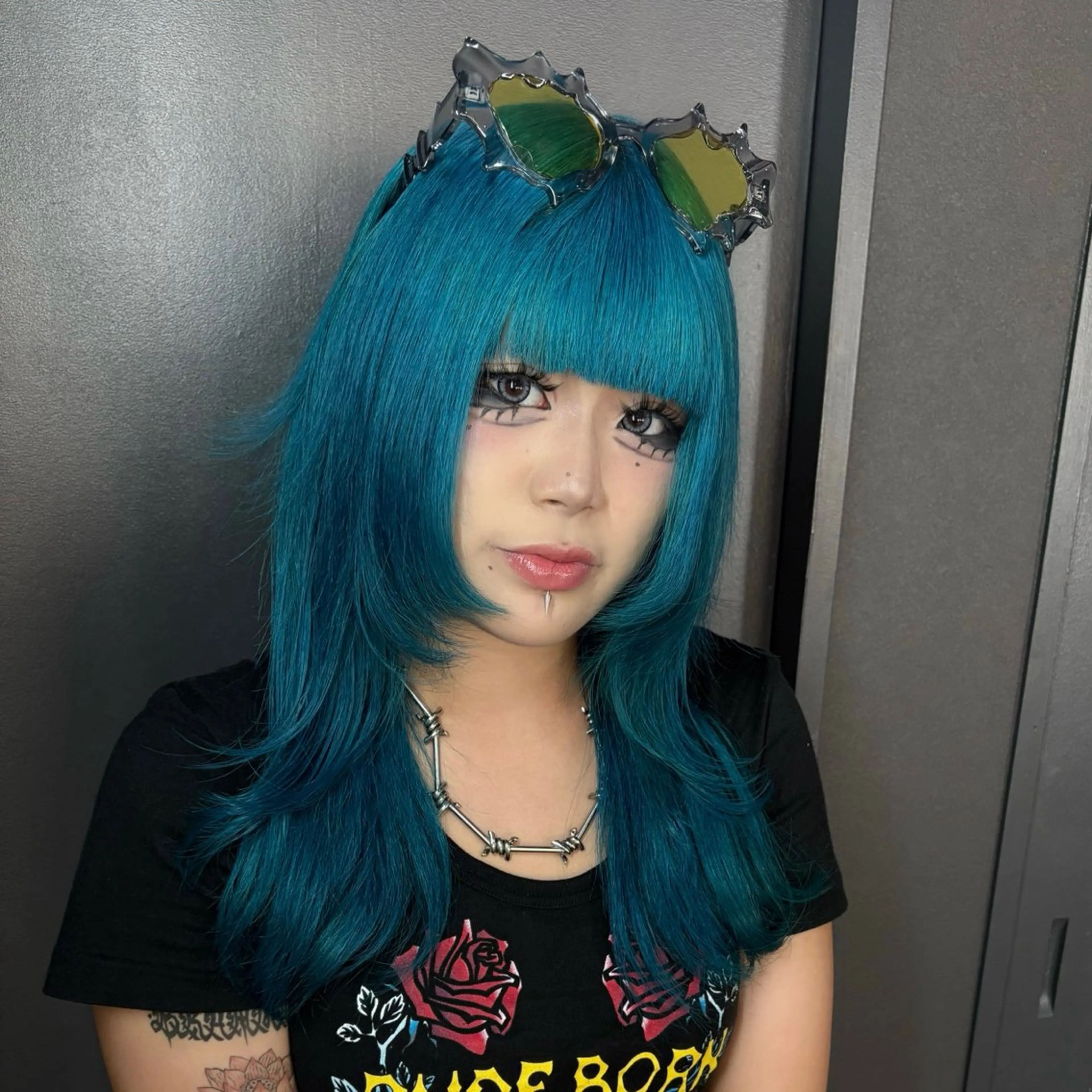 セミロング カラー ブリーチ ブルーカラー ケアブリーチ ハイトーンカラー ヘアカラー ★デザインカラー ハイトーン ももか★のヘアスタイル