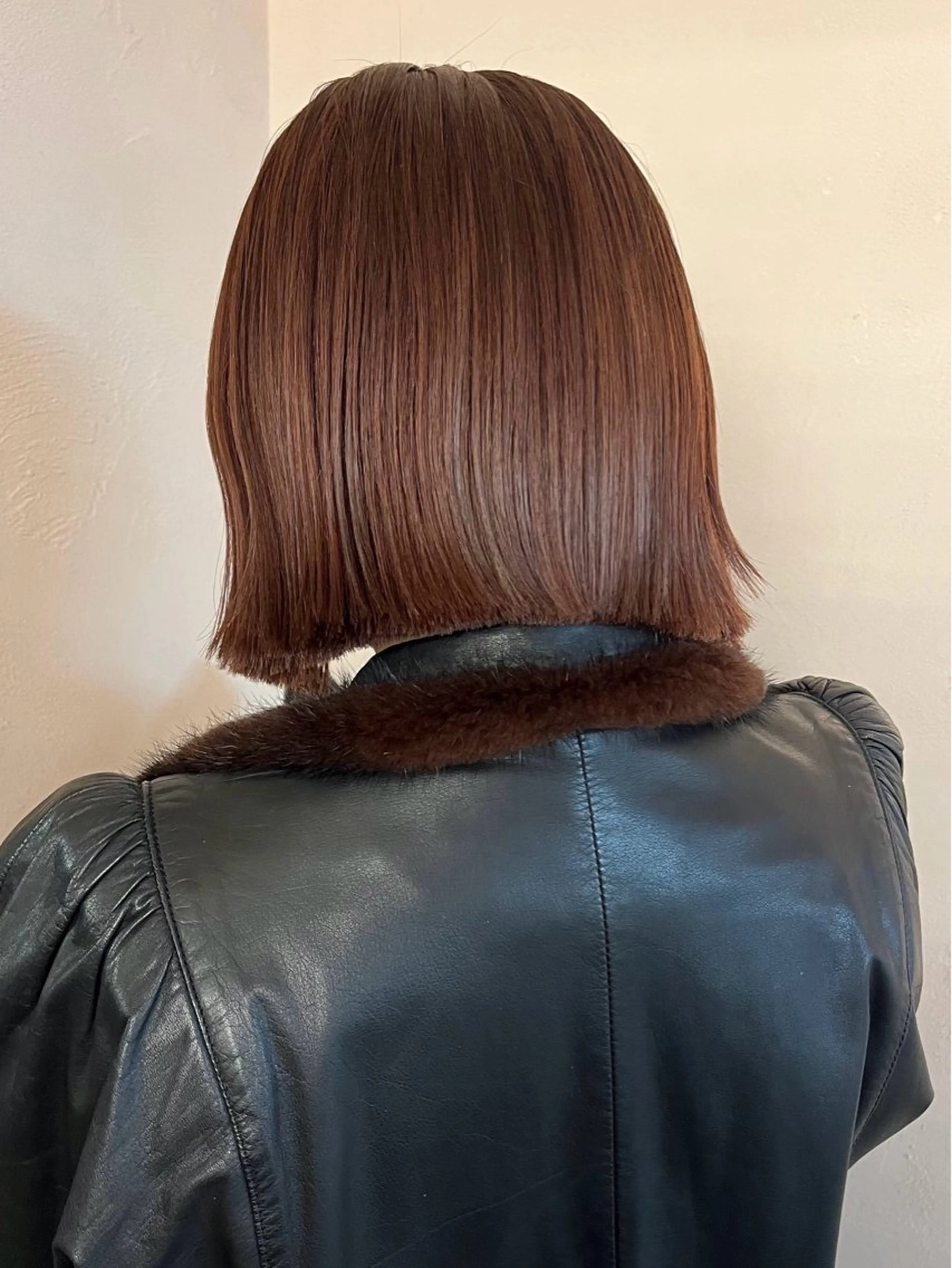 ミディアム カラー ブラウンカラー ボブ カット ヘアカラー トリートメント iru所属・レイヤーカット/ ハイトーン/mikiのヘアスタイル