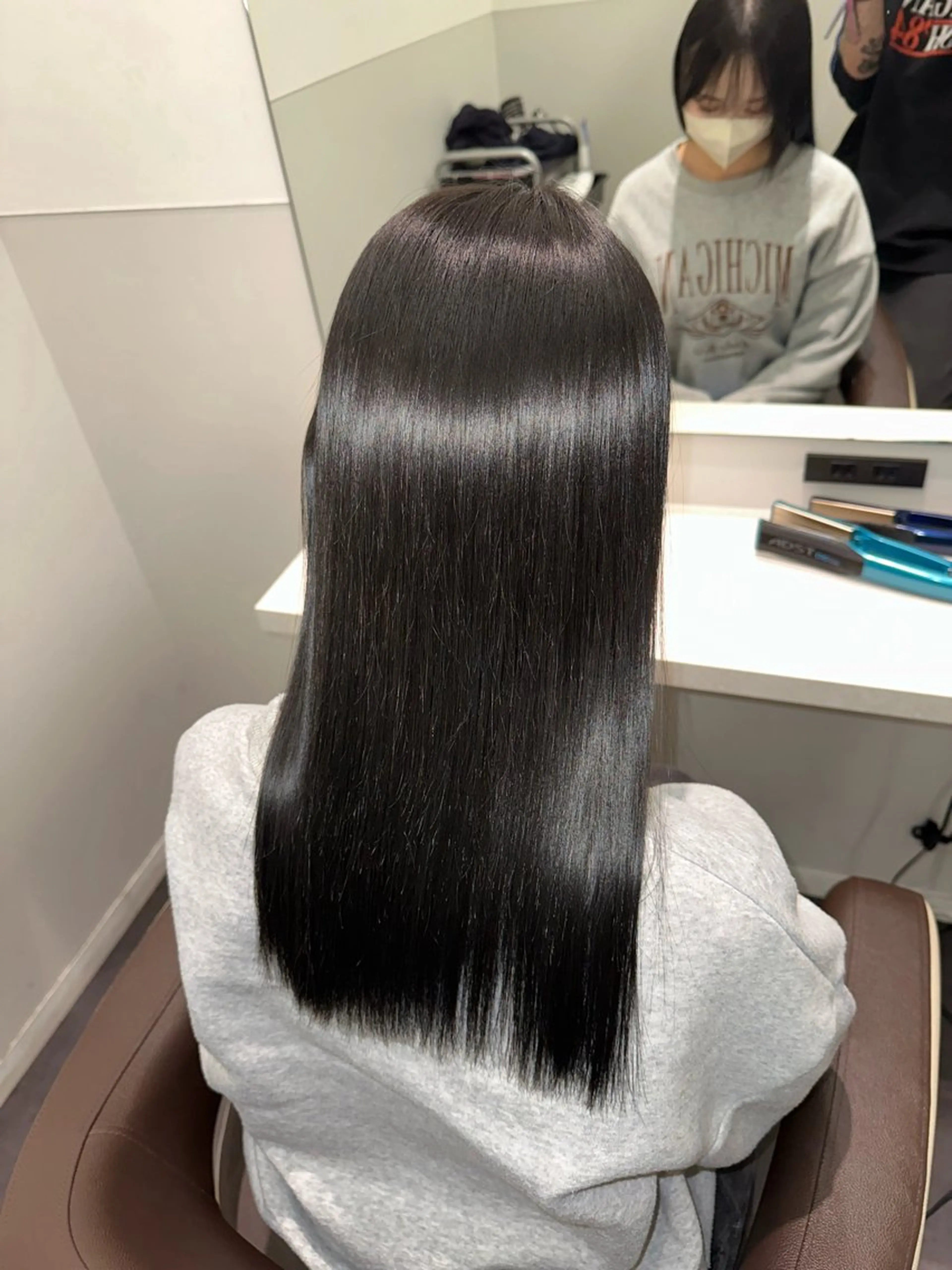 ミディアム Wisteria所属・美髪特化✨ 伊織✨縮毛矯正✨のヘアスタイル