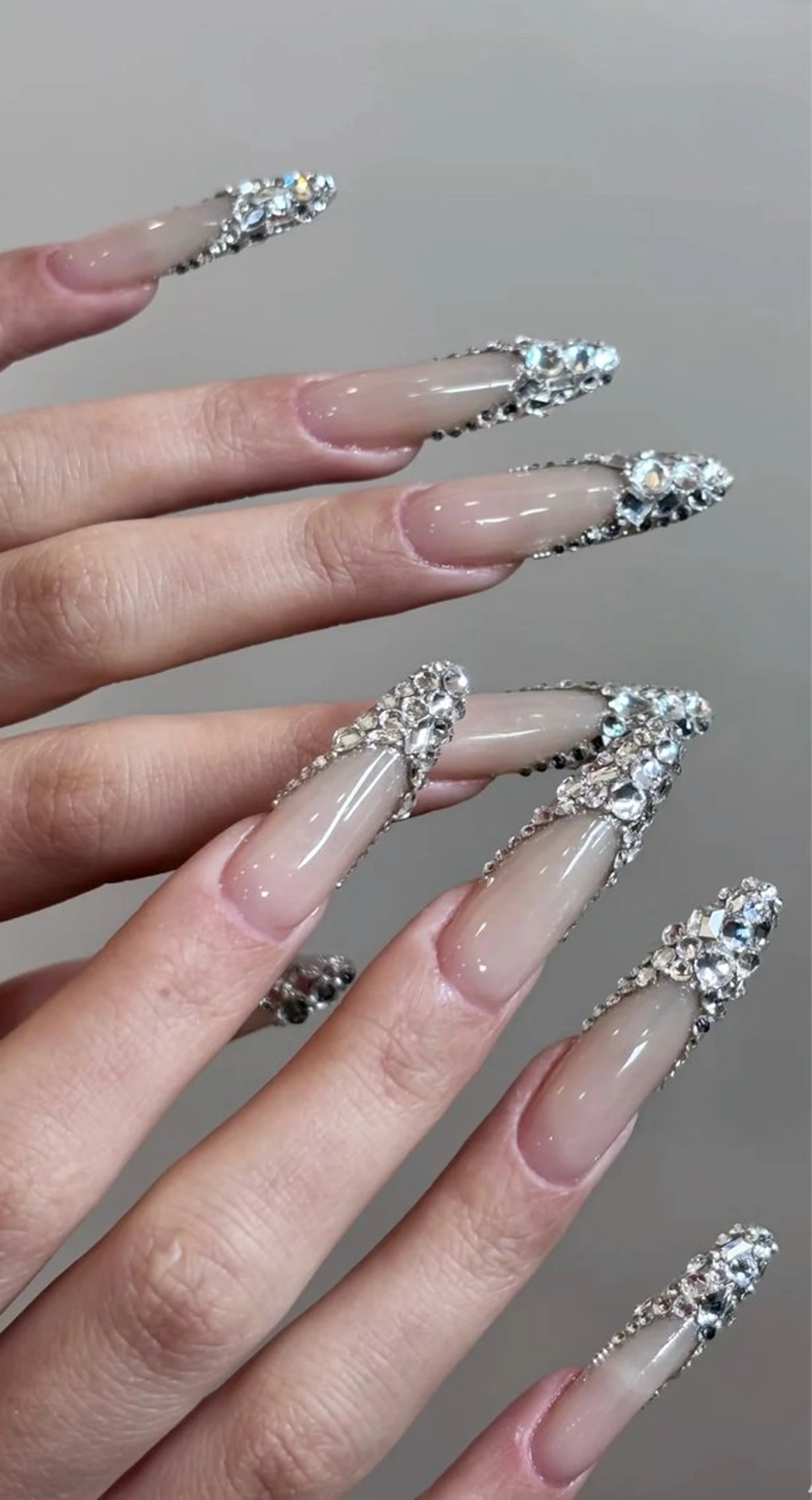 ネイル 長さ出し フレンチネイル hello.nail所属・Horie 雪のネイルデザイン