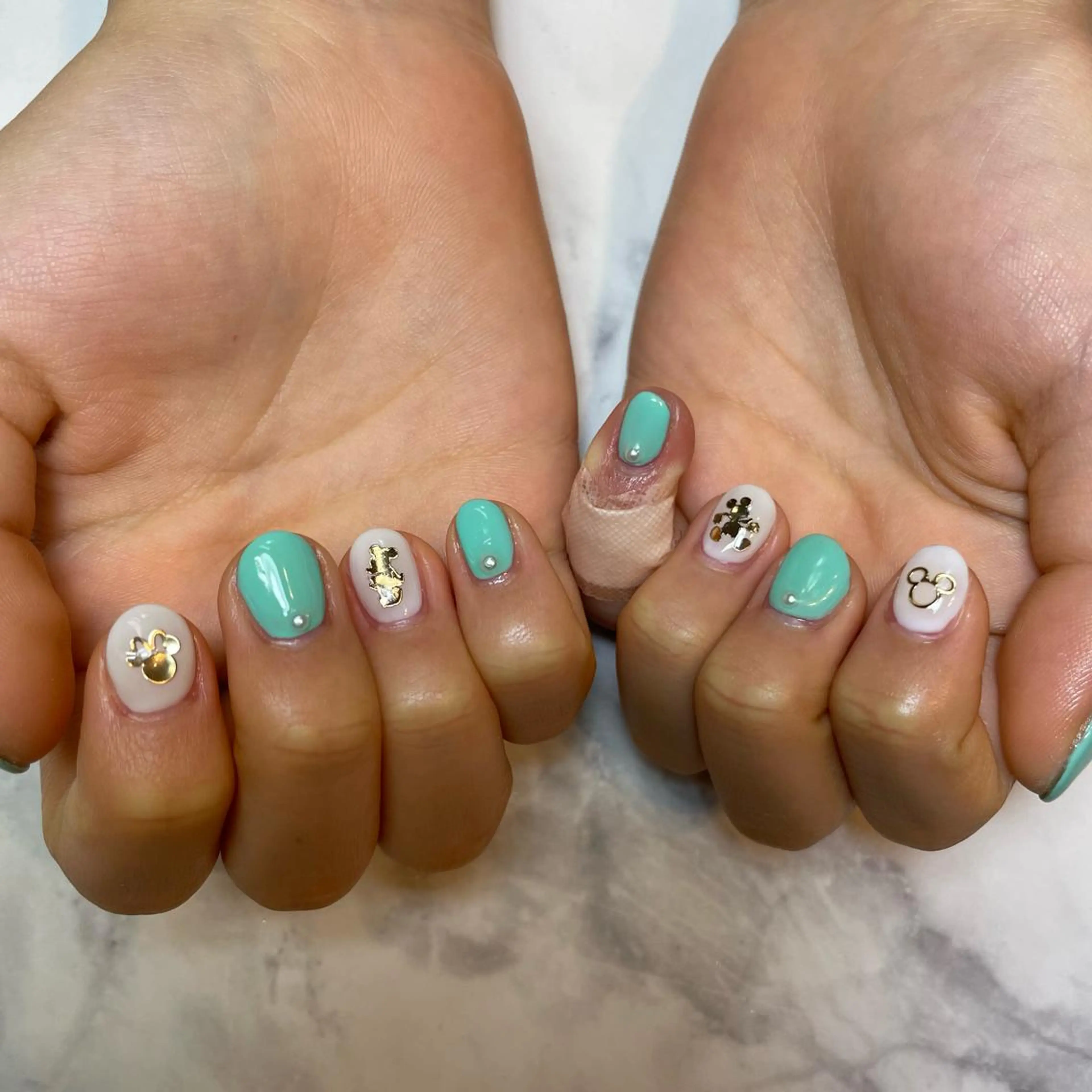 ネイル es nailのネイルデザイン