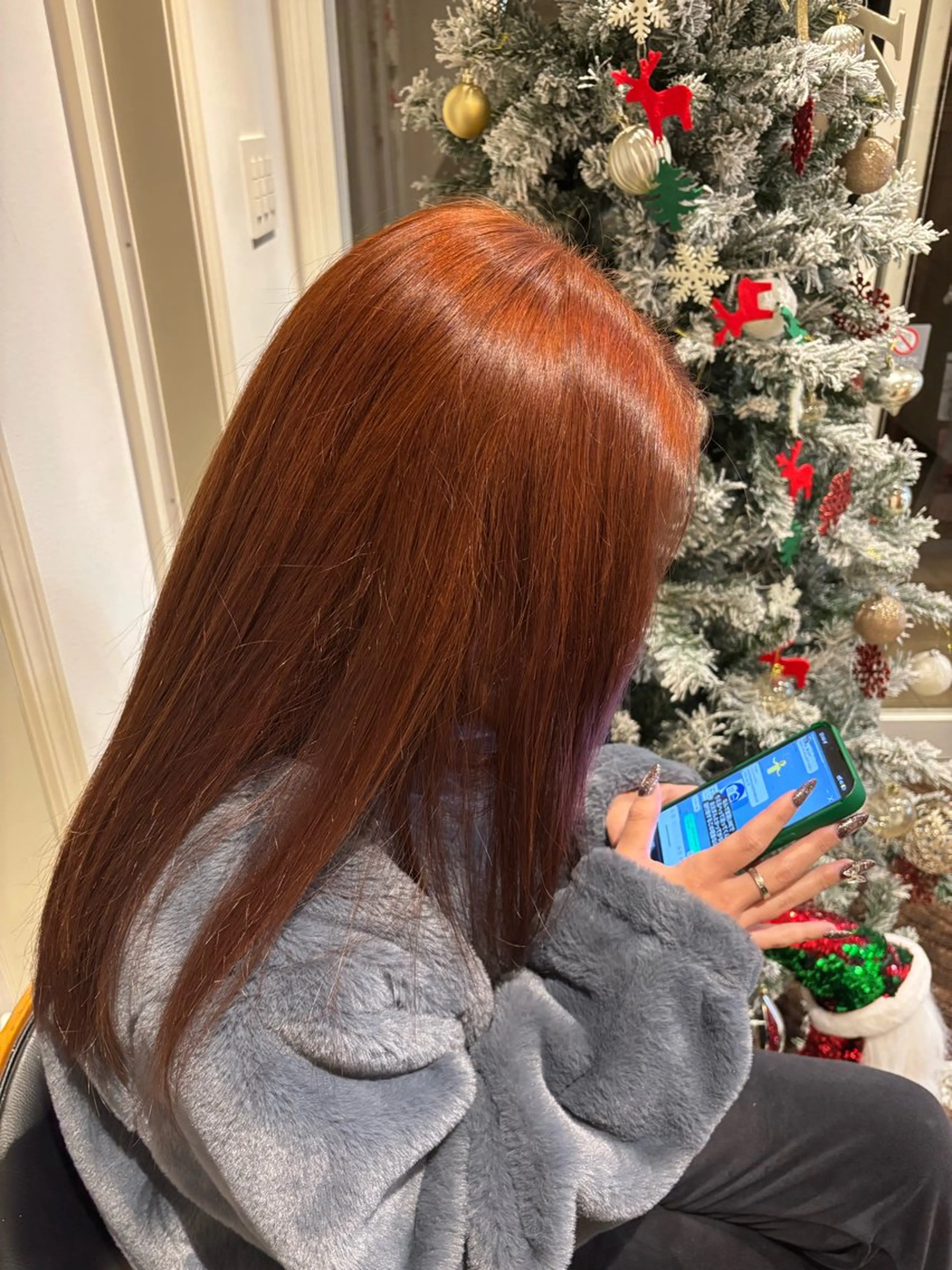 セミロング カラー ブラウンカラー オレンジ オレンジブラウン カット ヘアカラー トリートメント Osawa Yutoのヘアスタイル