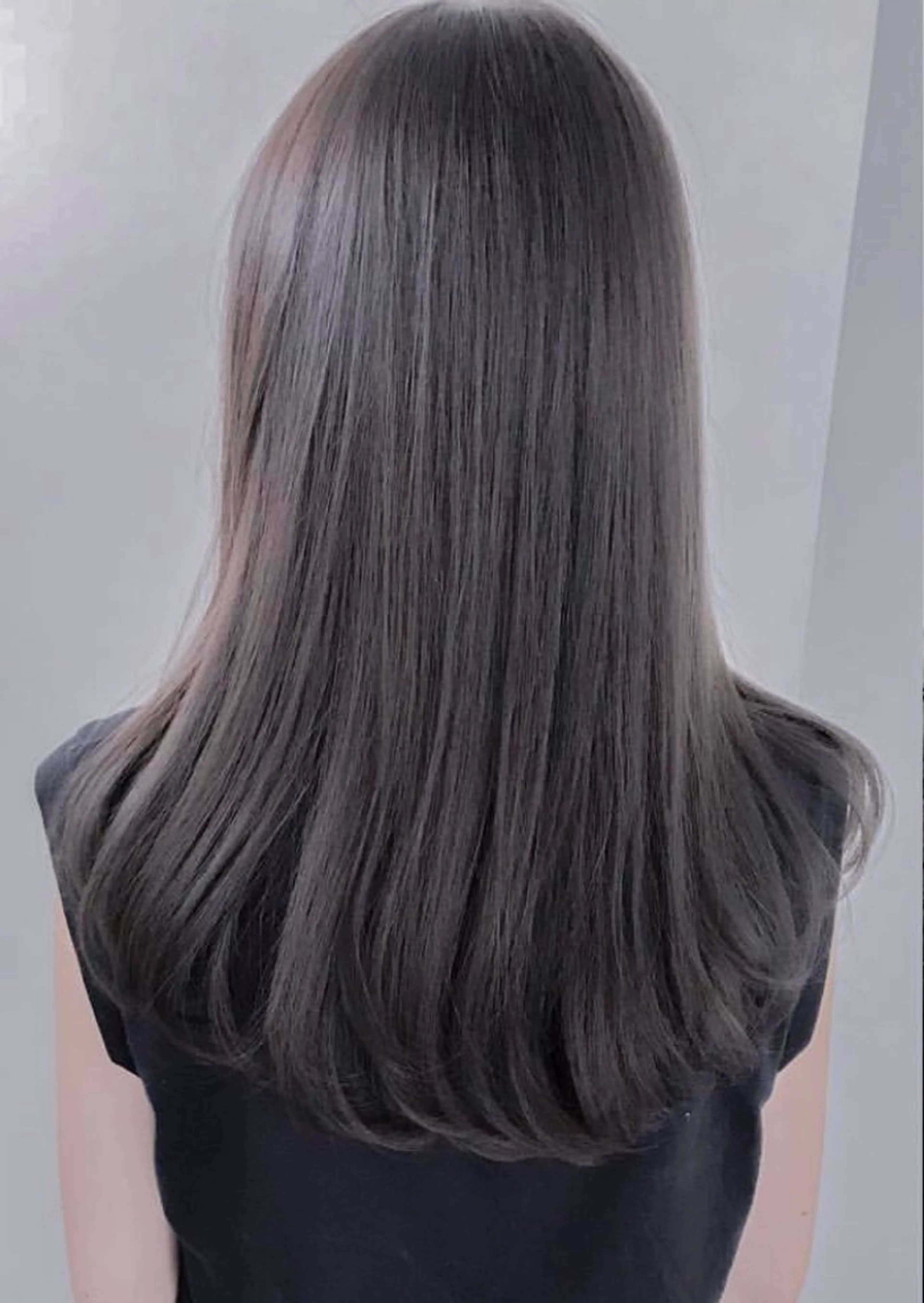 セミロング カラー カット ヘアカラー トリートメント 鈴木 一貴のヘアスタイル