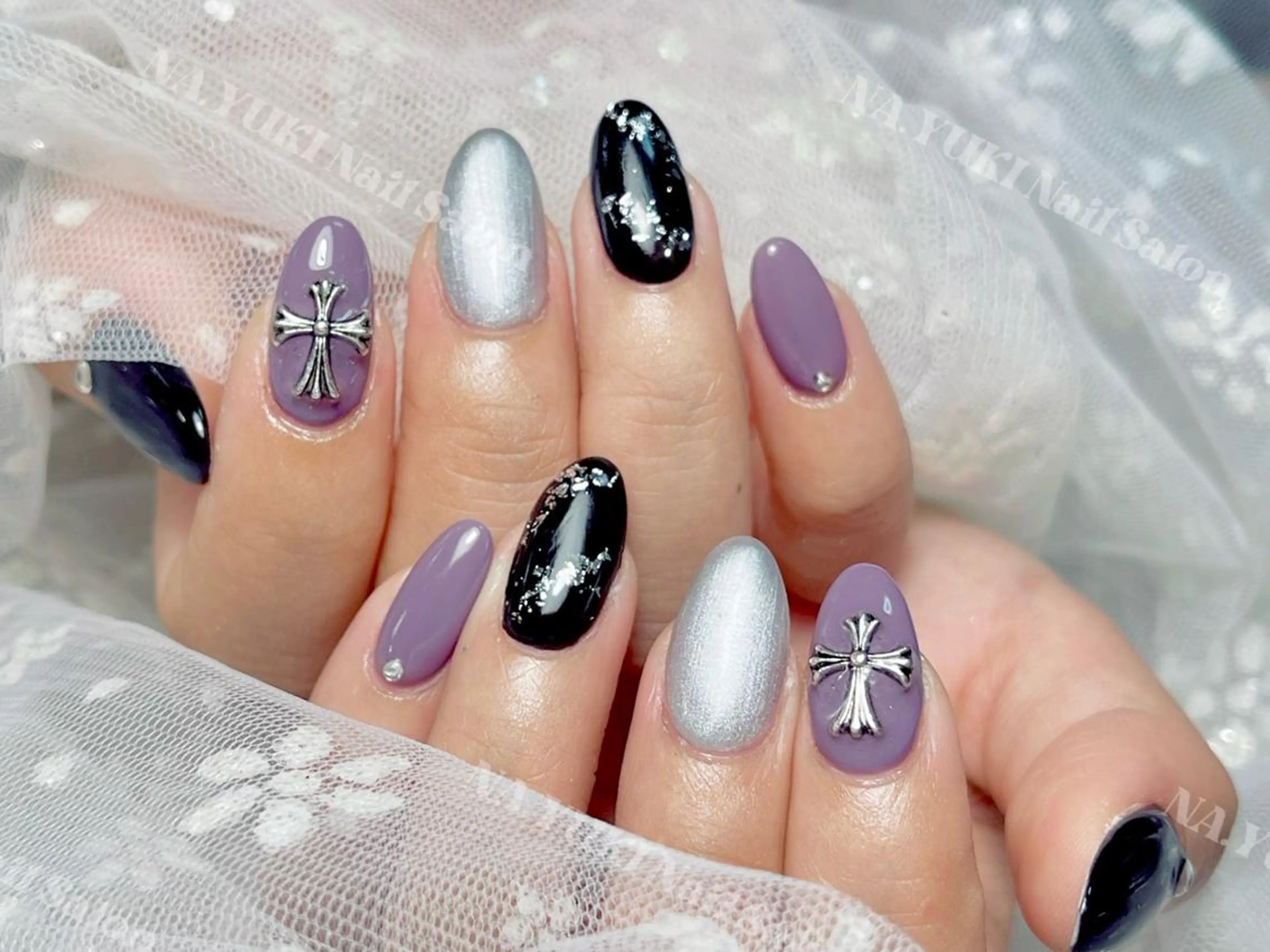 ネイル ハンドネイル ハンドケア Queenie 🦋のネイルデザイン