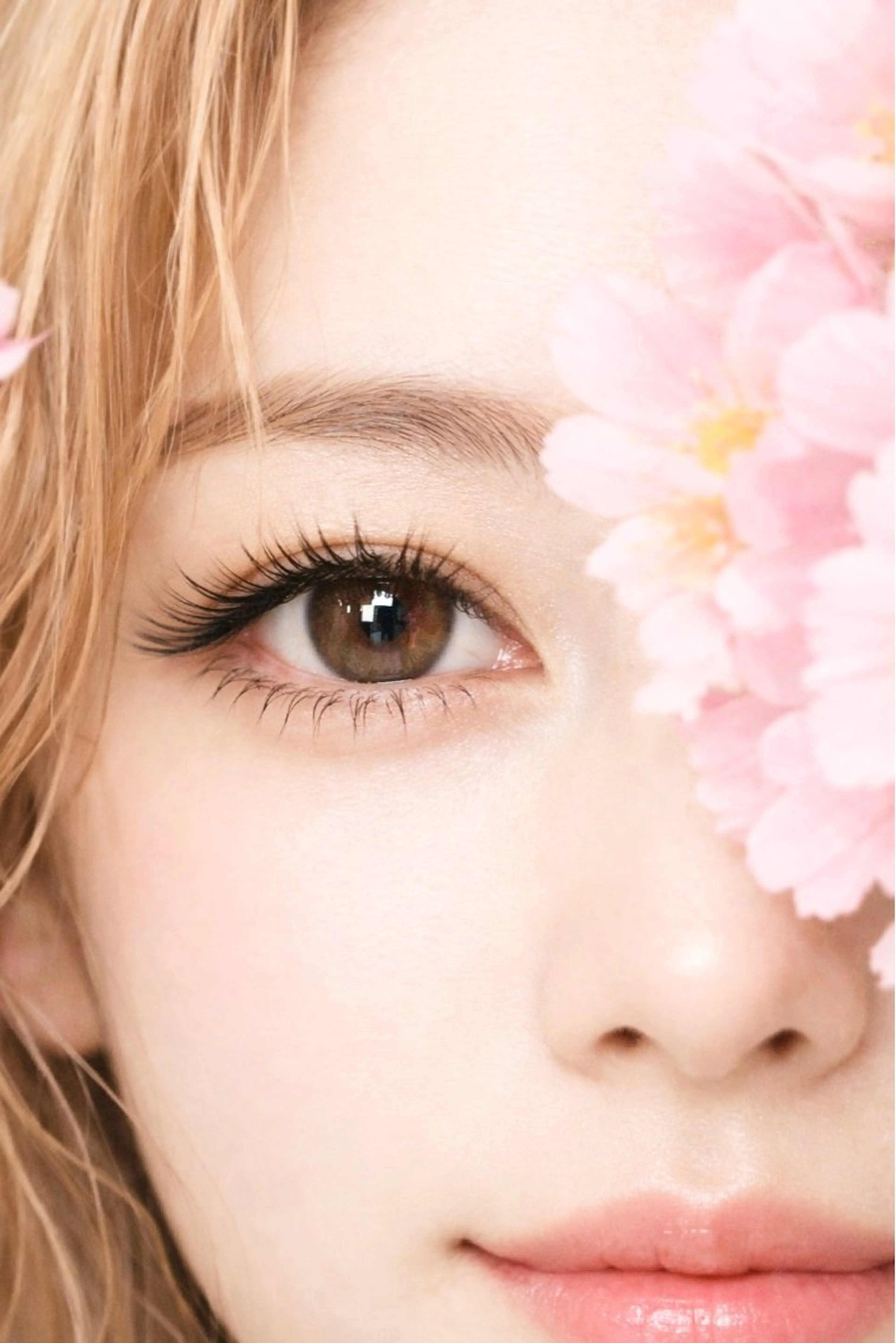 ★ボリュームラッシュ80束+下まつ毛20本セット【アイパック&LEDエクステ込み】の写真