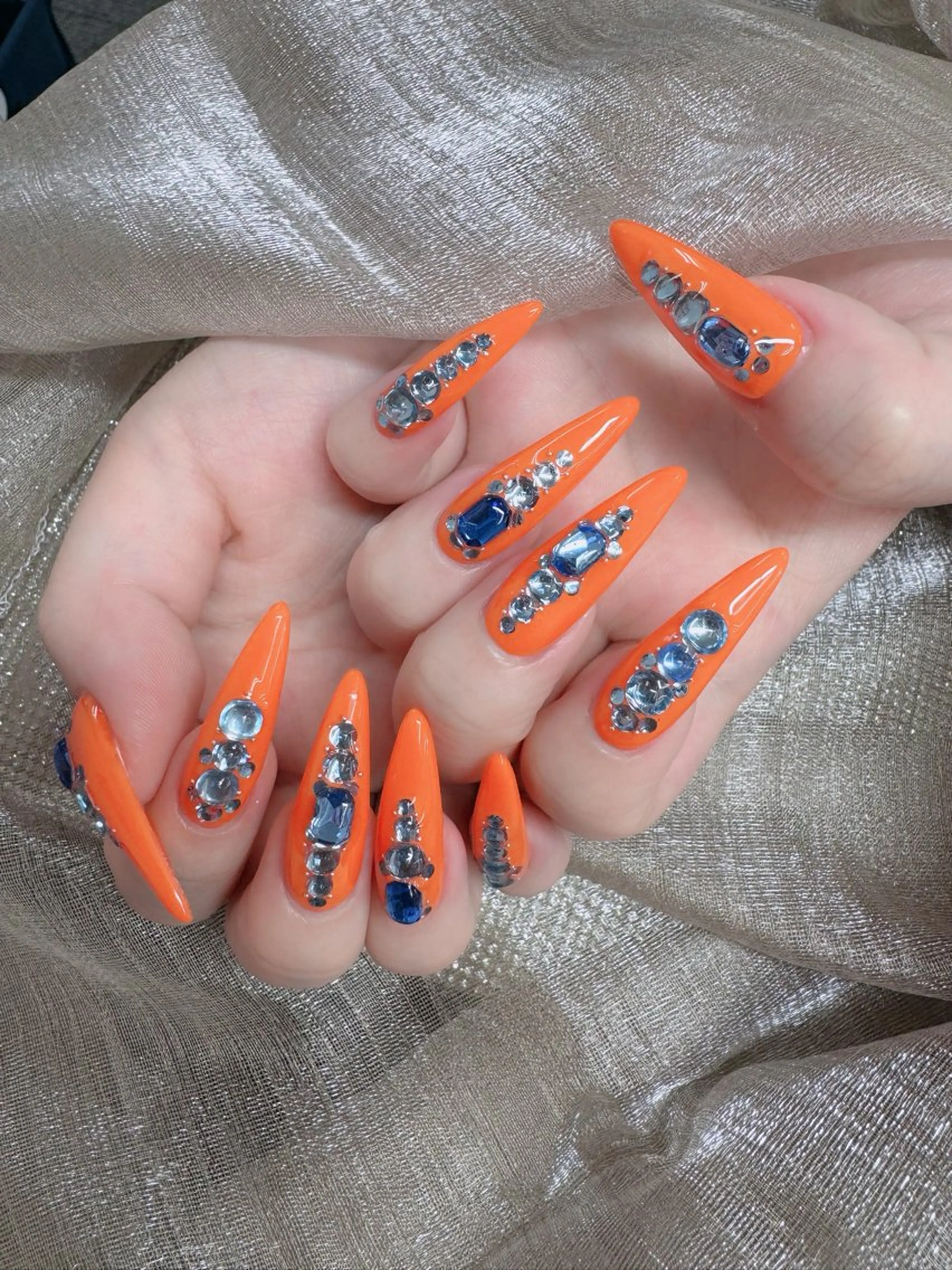 ネイル フレンチネイル ジェルネイル ガラスフレンチ ハロウィン ハート H.baby Nail Salonのネイルデザイン