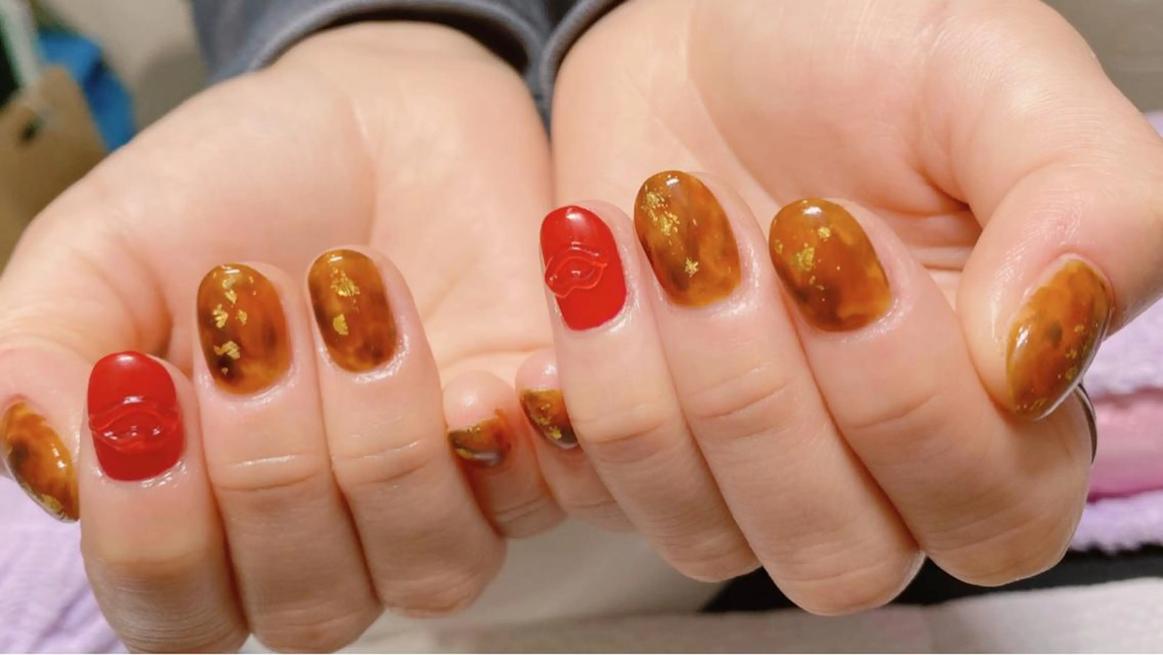 ネイル べっ甲ネイル 赤色 ハンドネイル ハンドケア u sのネイルデザイン