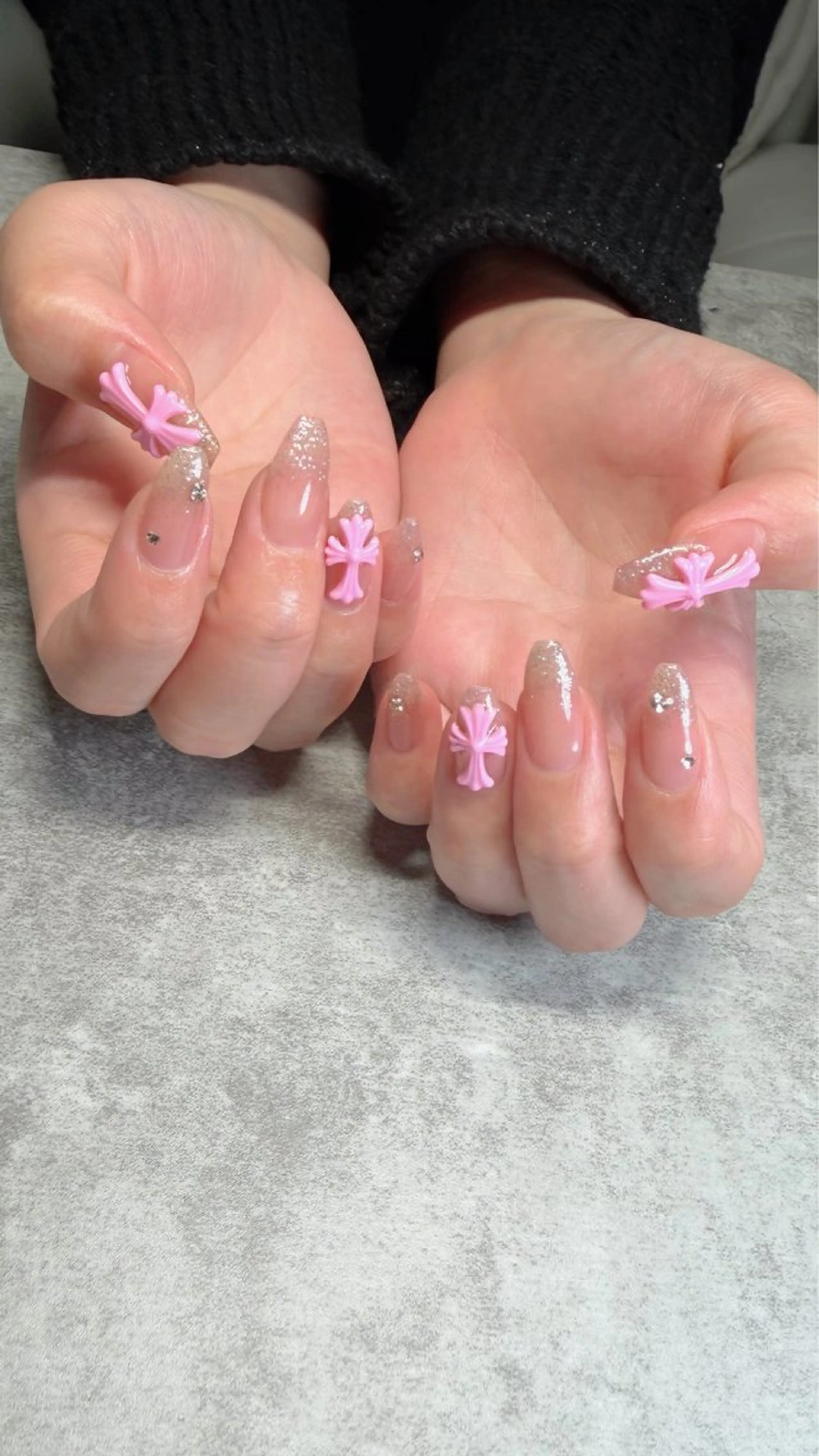 ネイル haleyume所属・shino🌟 痛ネイルのネイルデザイン