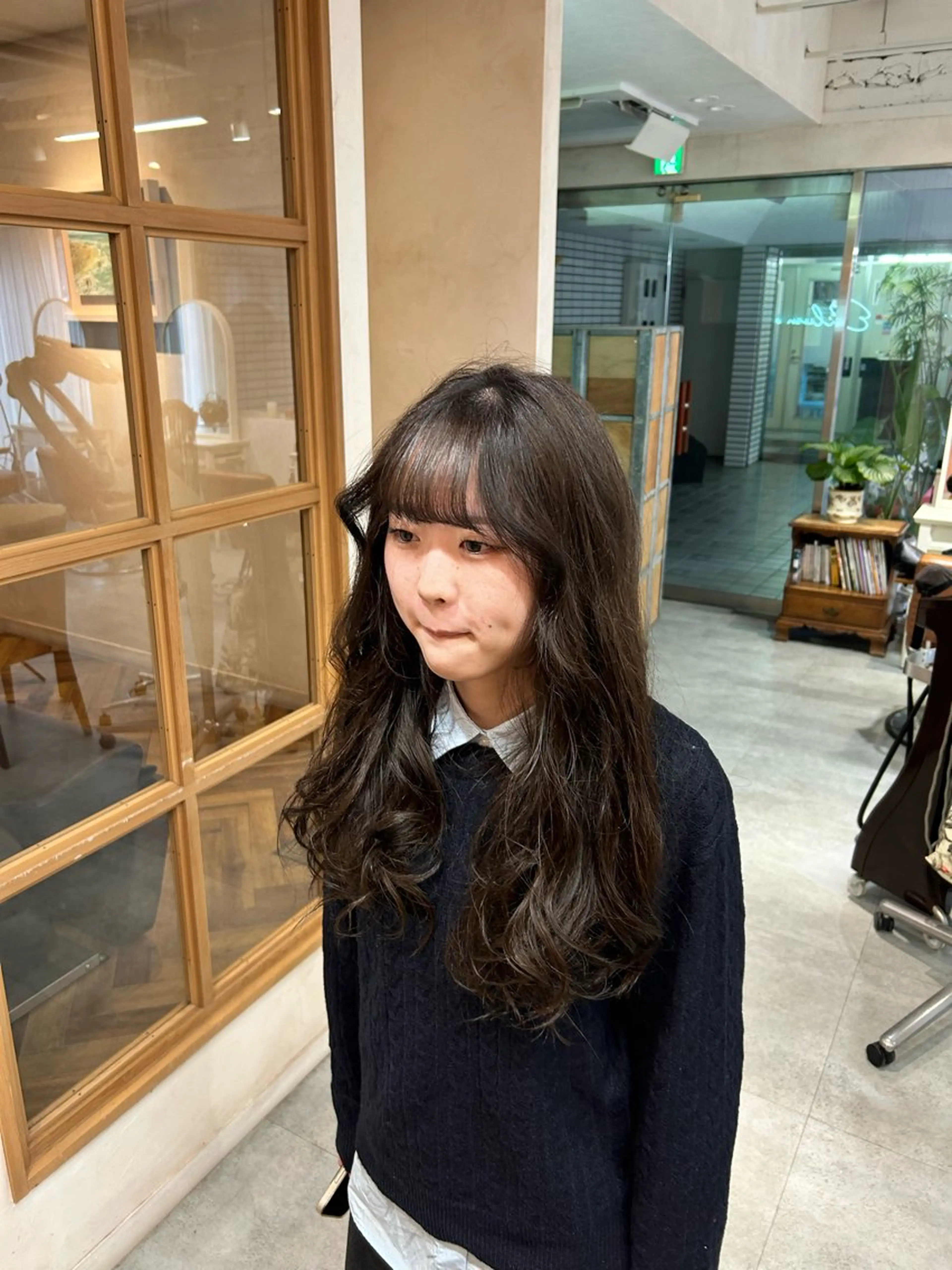 ロング カラー パーマ Elilume 代々木店所属・森山 朝陽のヘアスタイル