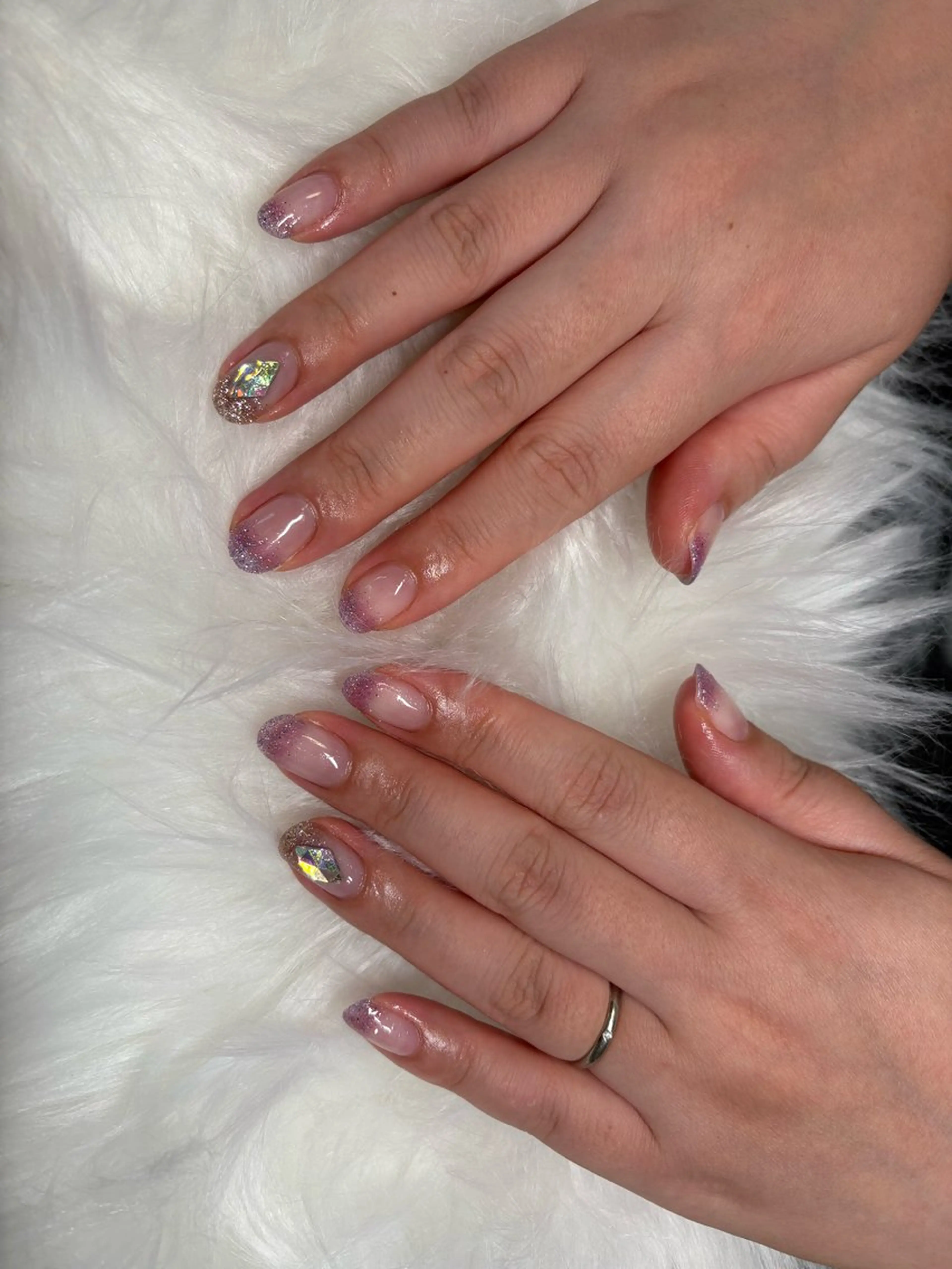 ネイル クリアネイル グラデーション ラメ(グリッター) ラメグラデーション ハンドネイル Nailsalon Dahliaのネイルデザイン