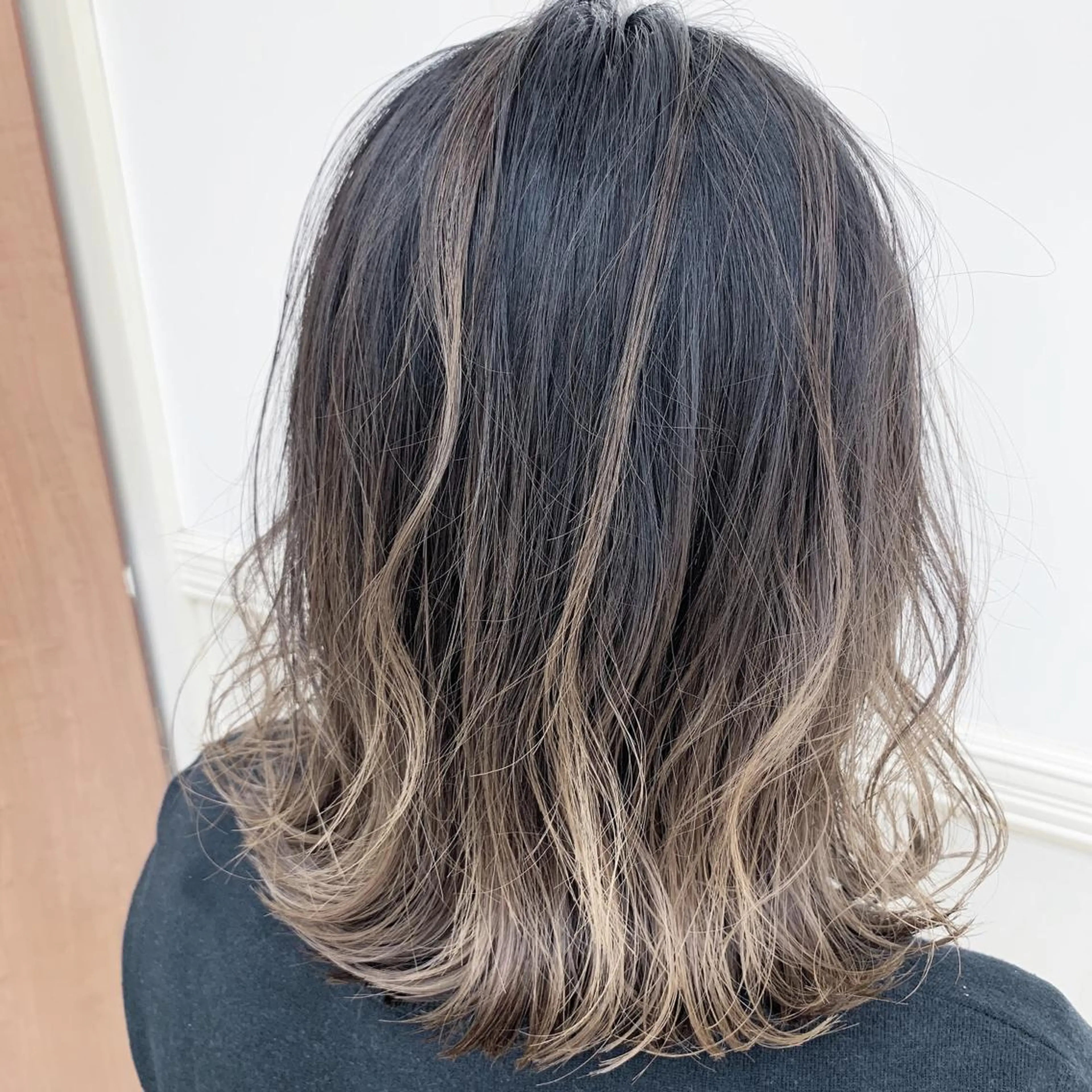 ミディアム カラー ハイライトカラー ハイライト カット ヘアカラー N° jillva ♦️川端裕司♦️のヘアスタイル