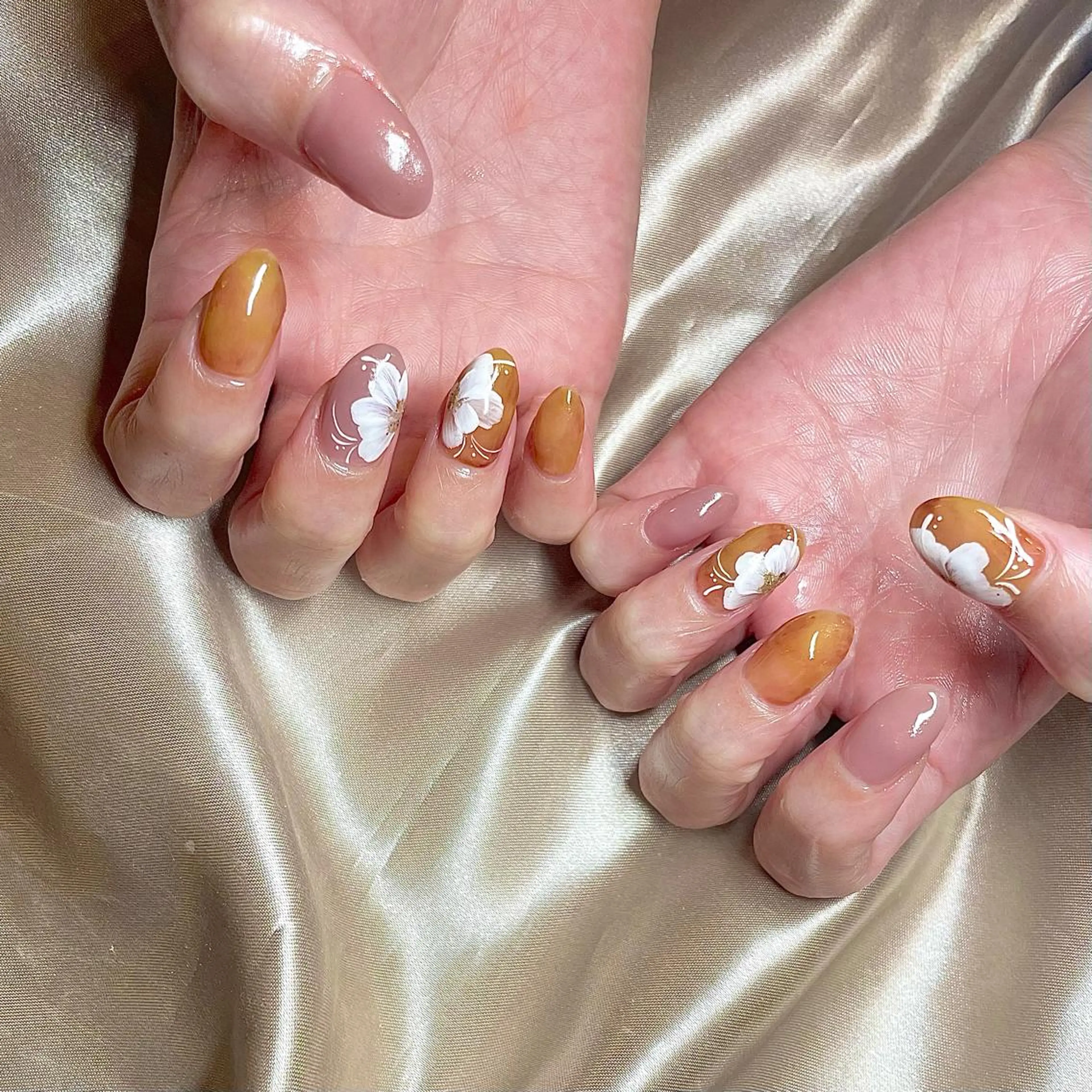 ミディアム カラー パーマ ヘアアレンジ メンズ キッズ ネイル マツエク・マツパ フラワーネイル nail&eye Aoのマツエク・マツパデザイン