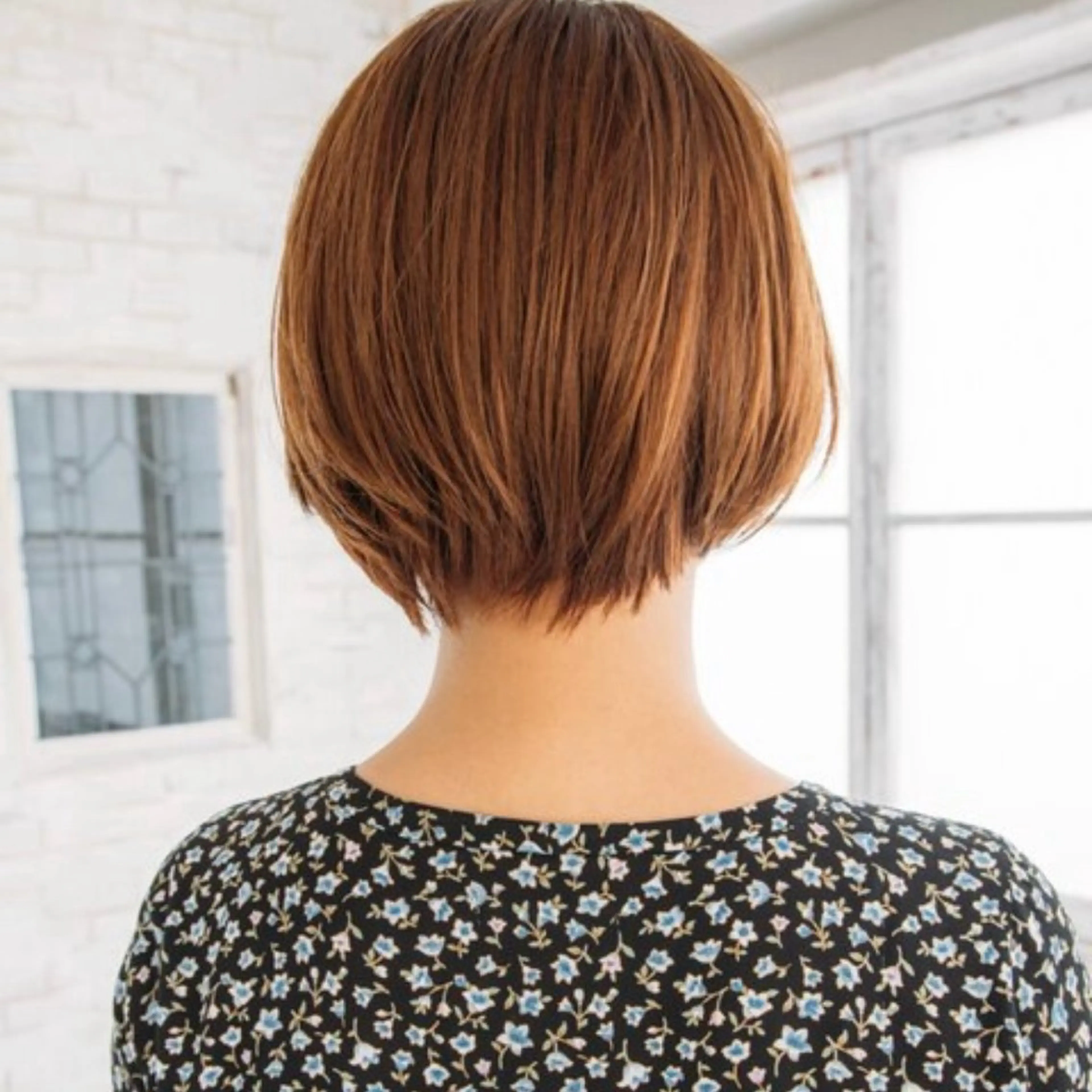 ショート カラー ハイトーン/ボブ/ ハイライト💫涼介のヘアスタイル