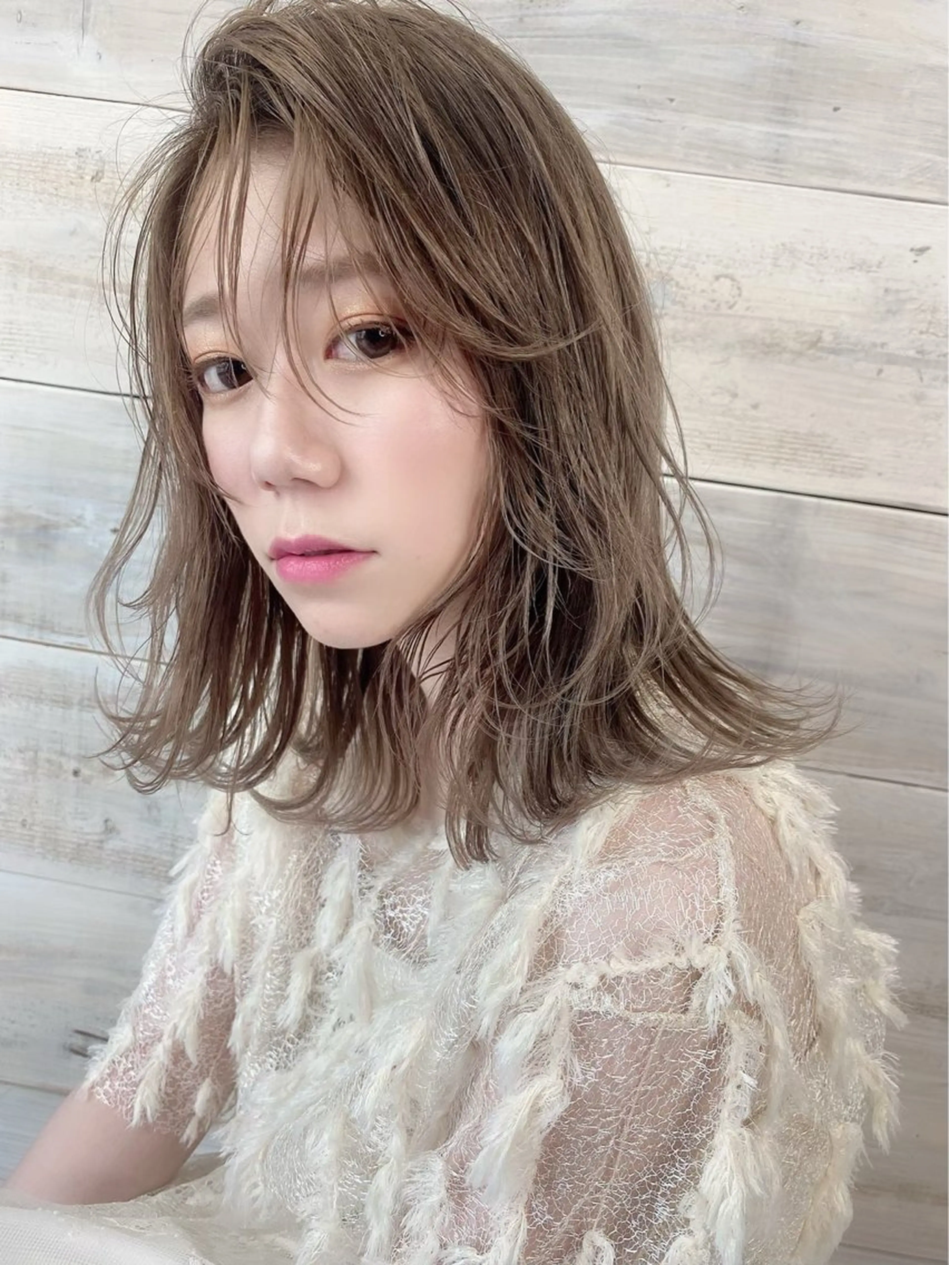 ミディアム カラー ハイライトカラー/ ハイトーン🍀白石のヘアスタイル