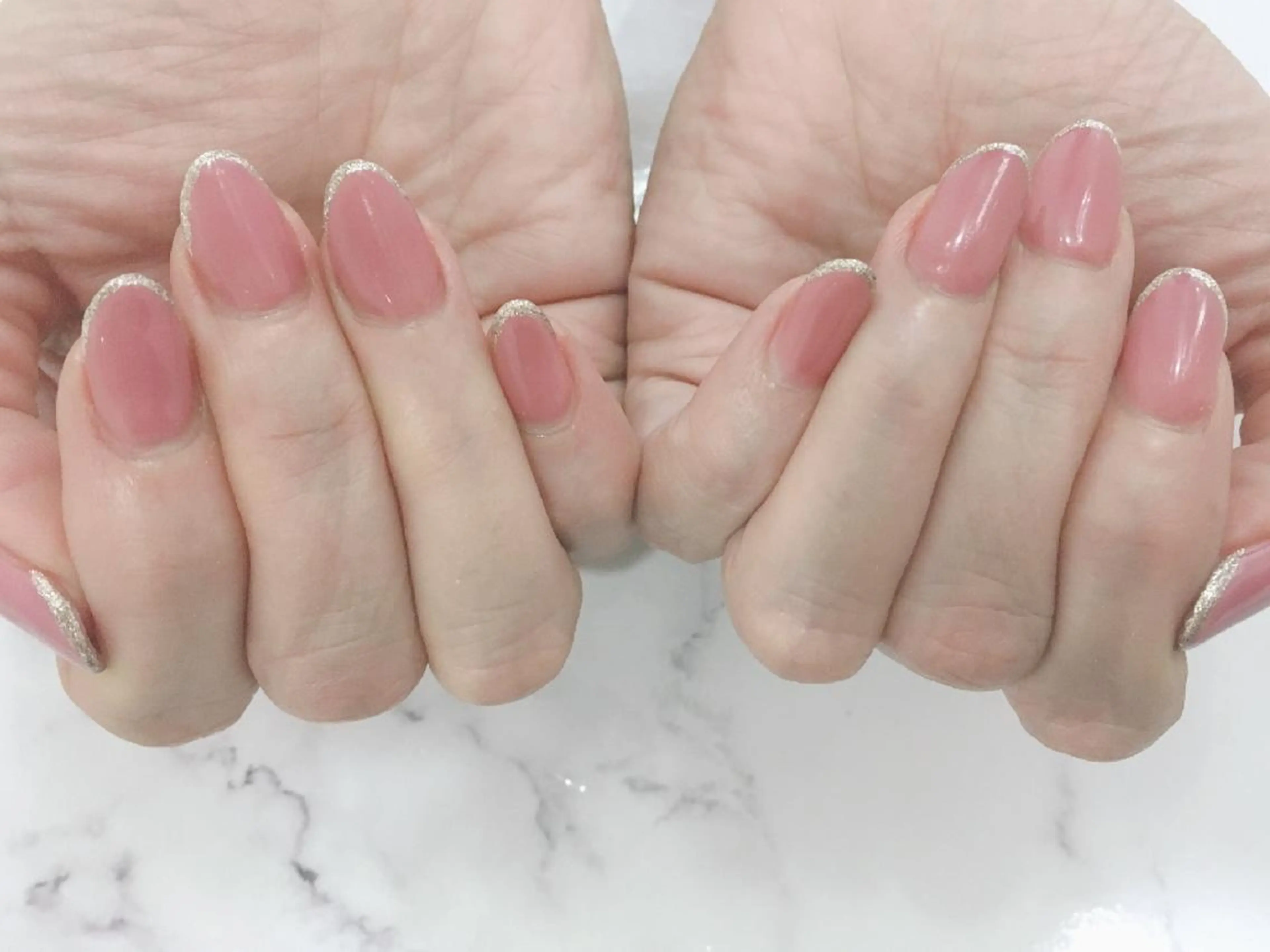 ネイル アートネイル フラワーネイル ジェルネイル ラメ(グリッター) ワンカラーネイル ネイル＆フラワーサロン〜Ri✦hiro〜鳥栖店所属・HIRATA RIEのネイルデザイン