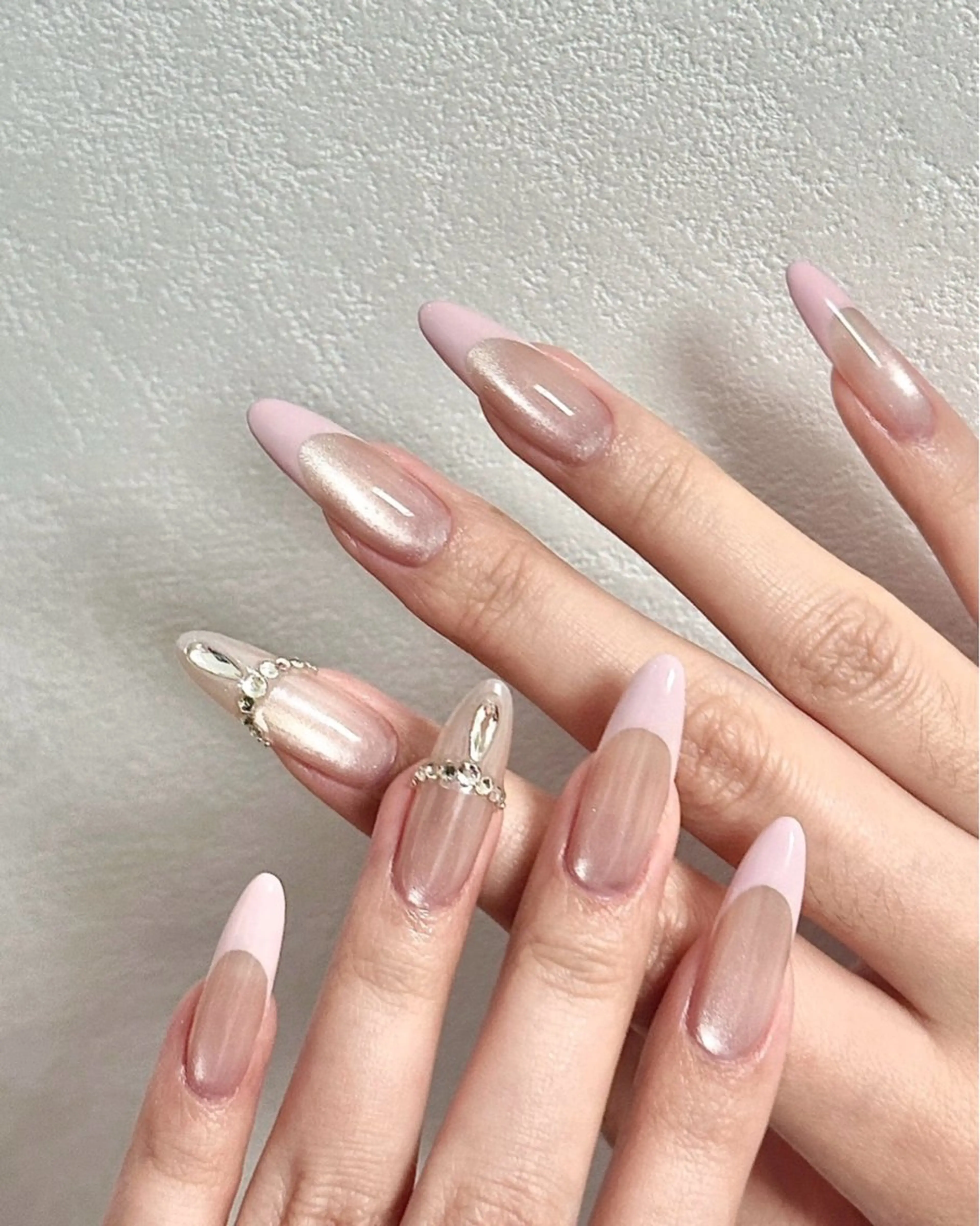 ネイル ハンドネイル ETELUNA Nail 銀座店【パラジェル/フィルイン/チップスカルプ/マグネット/ニュアンス】所属・周 テイのネイルデザイン