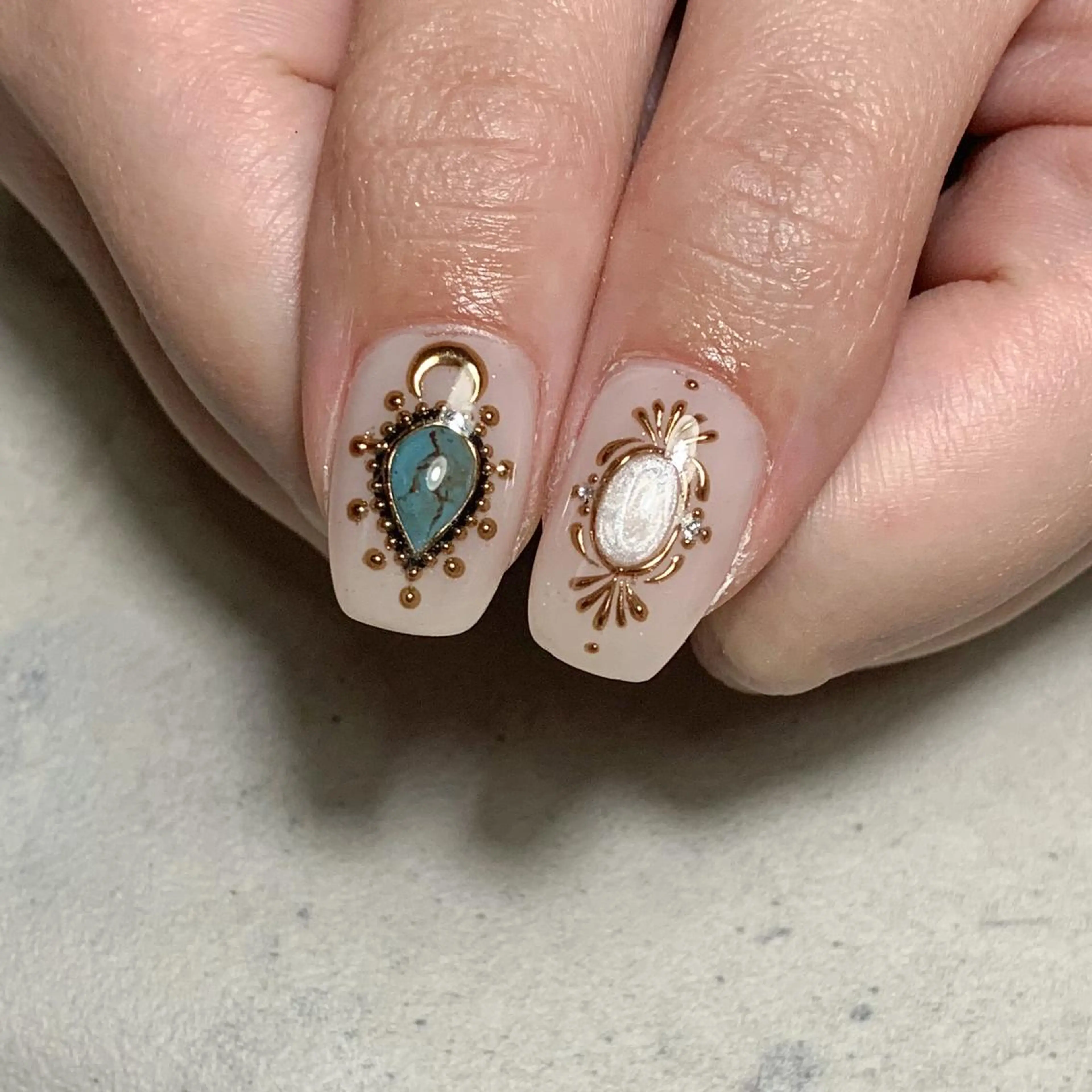 ネイル ハンドネイル atelier　FIORITURA所属・FIORITURA aiのネイルデザイン