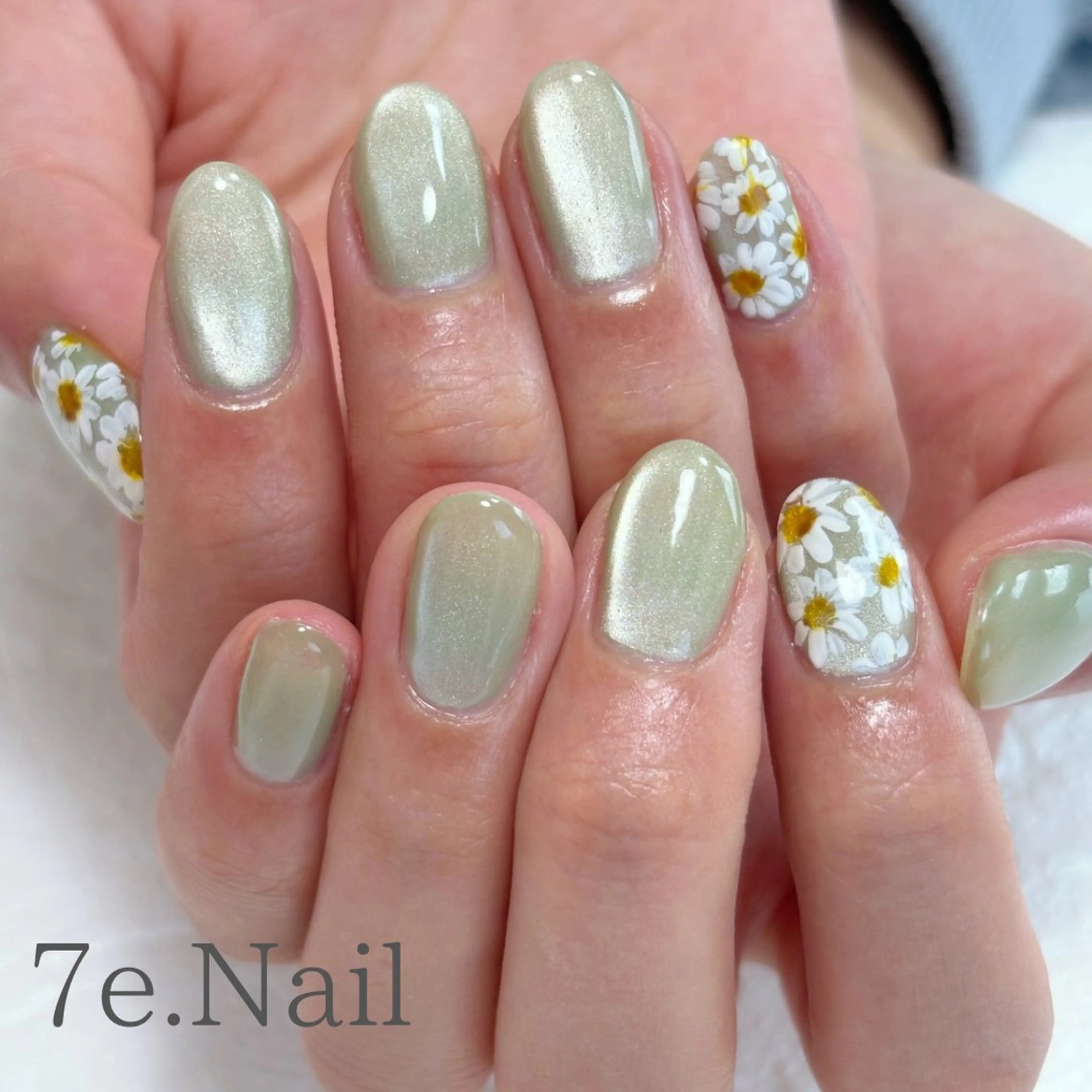 ネイル 7e. Nailのネイルデザイン