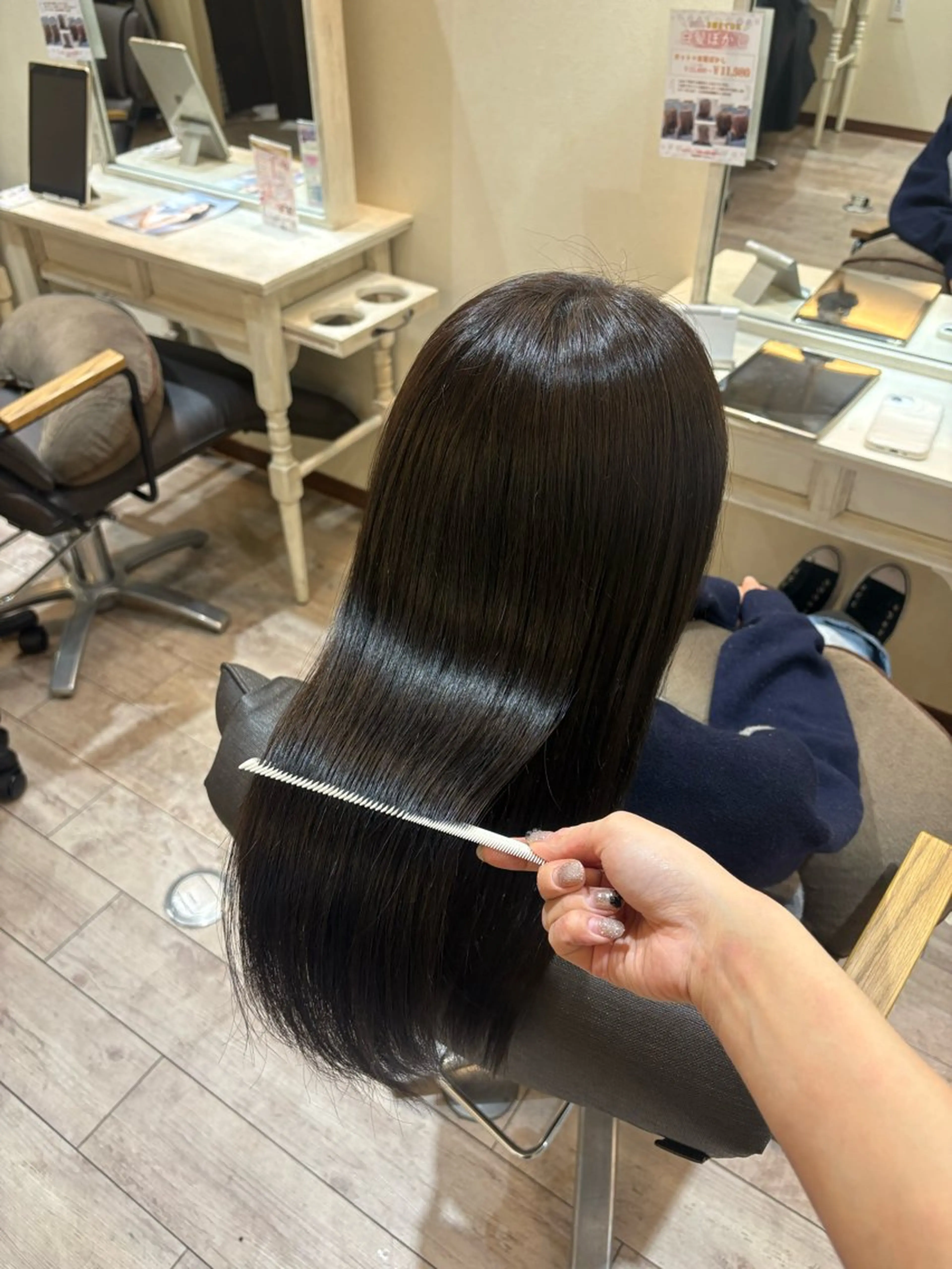 ロング カラー ブラウンカラー ヘアカラー 艶カラー／ レイヤー／栄／あやかのヘアスタイル