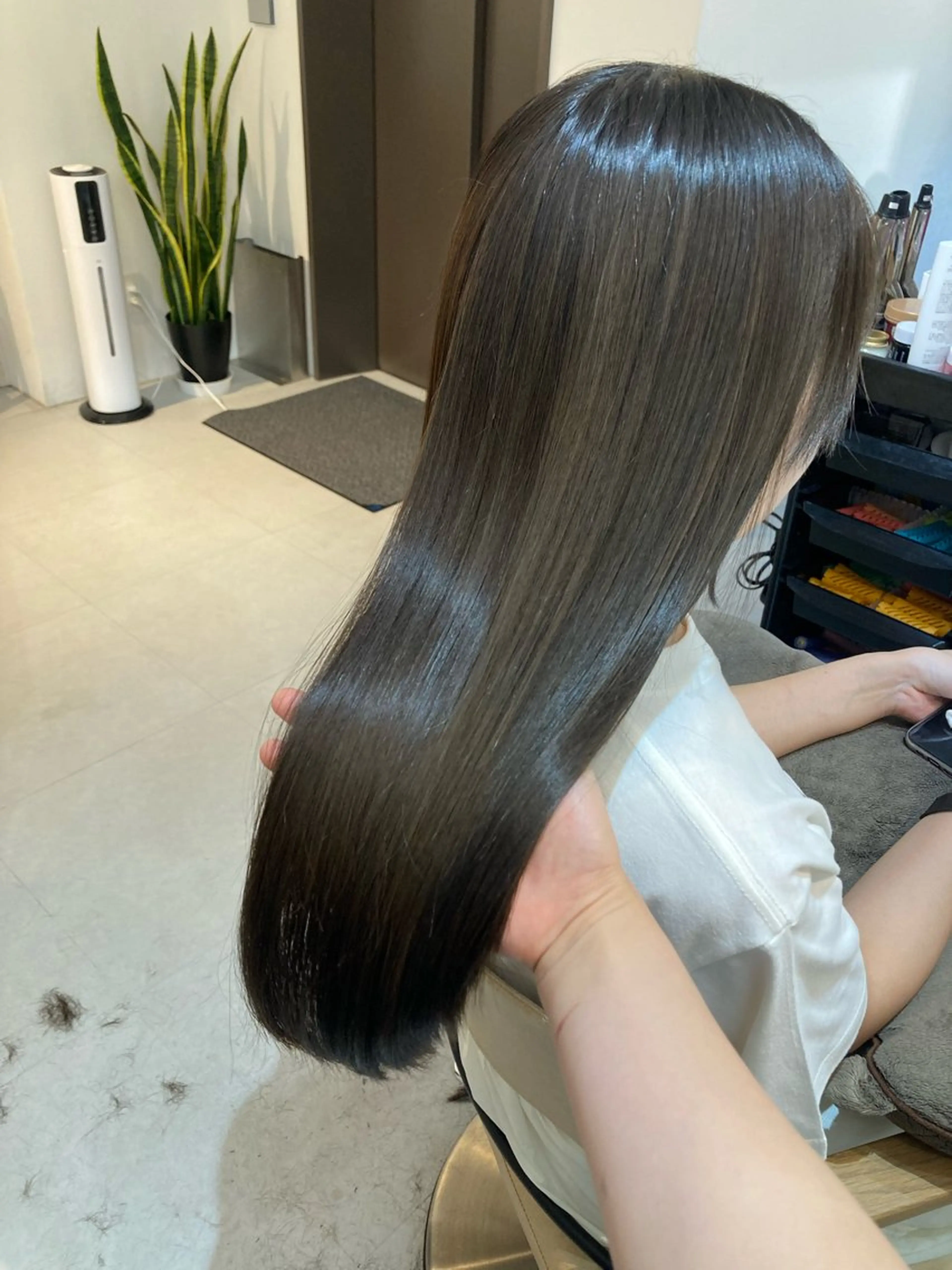 セミロング カット ヘアカラー トリートメント ✨色持ちの良い艶 カラー✨蟹江真世のヘアスタイル