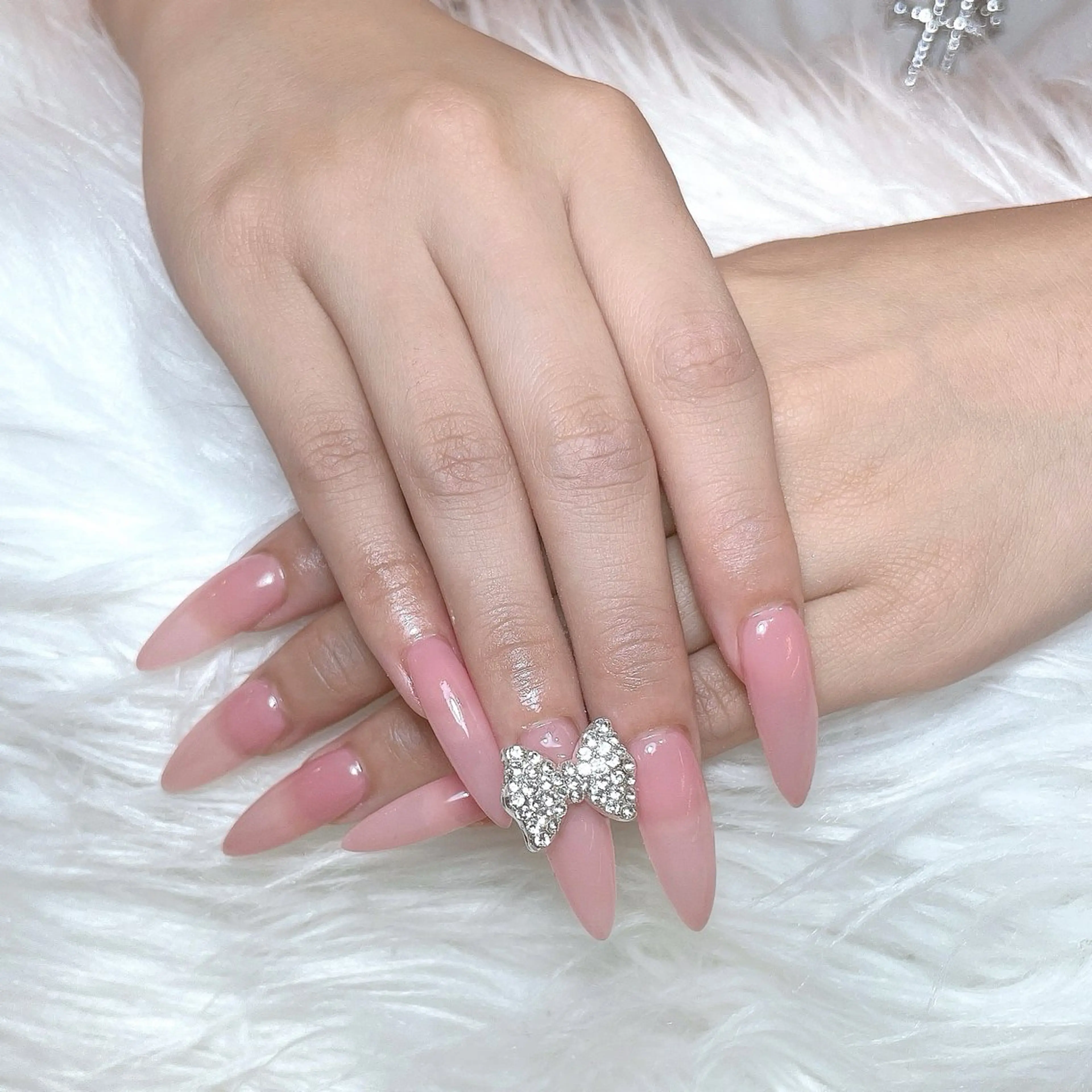 ミディアム タオ タオ Nailのネイルデザイン