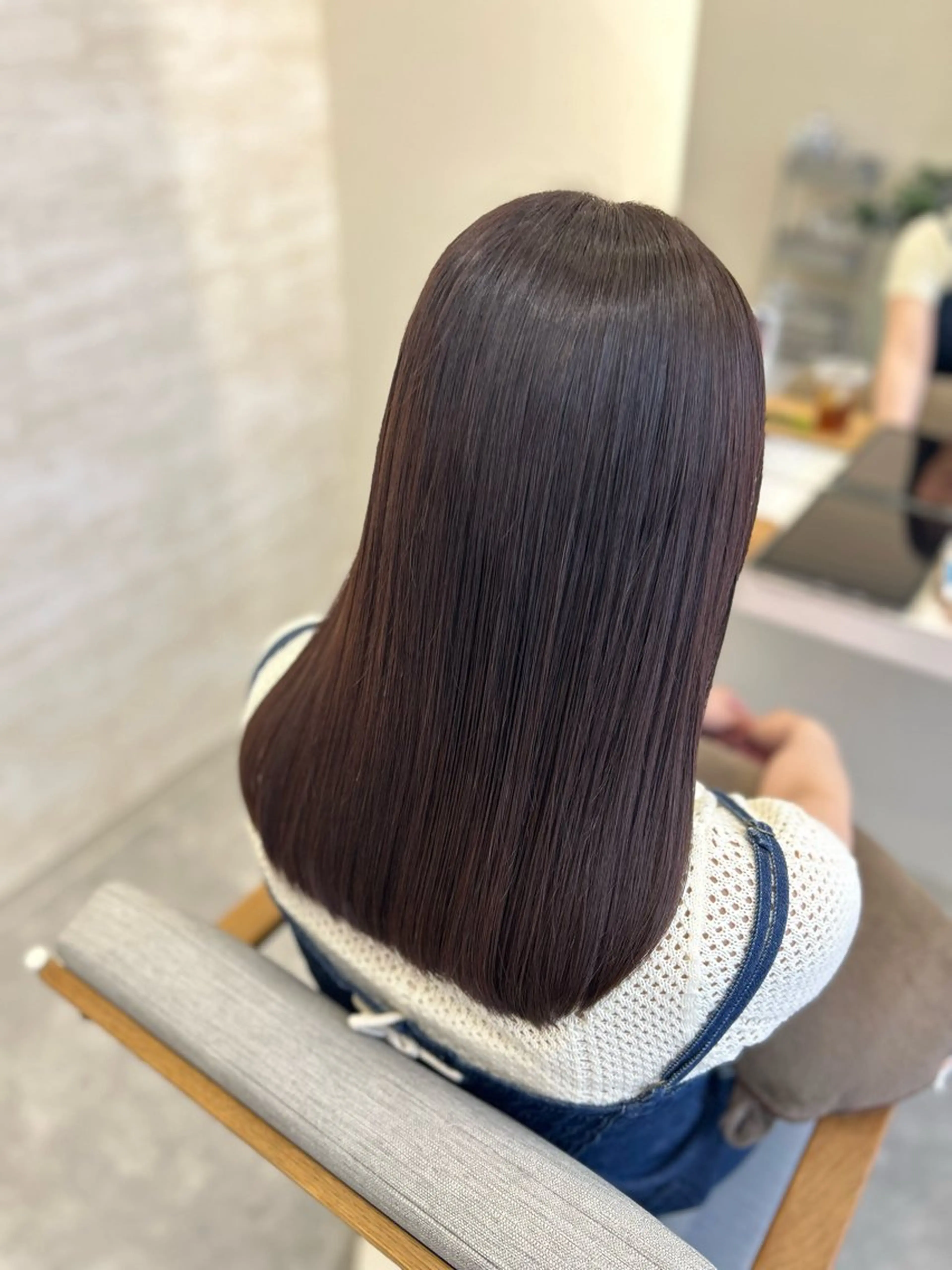 ミディアム カラー ヘアアレンジ ピンクカラー カット ヘアカラー トリートメント 髪質改善&艶感カラー 🪄岡井美結のヘアスタイル