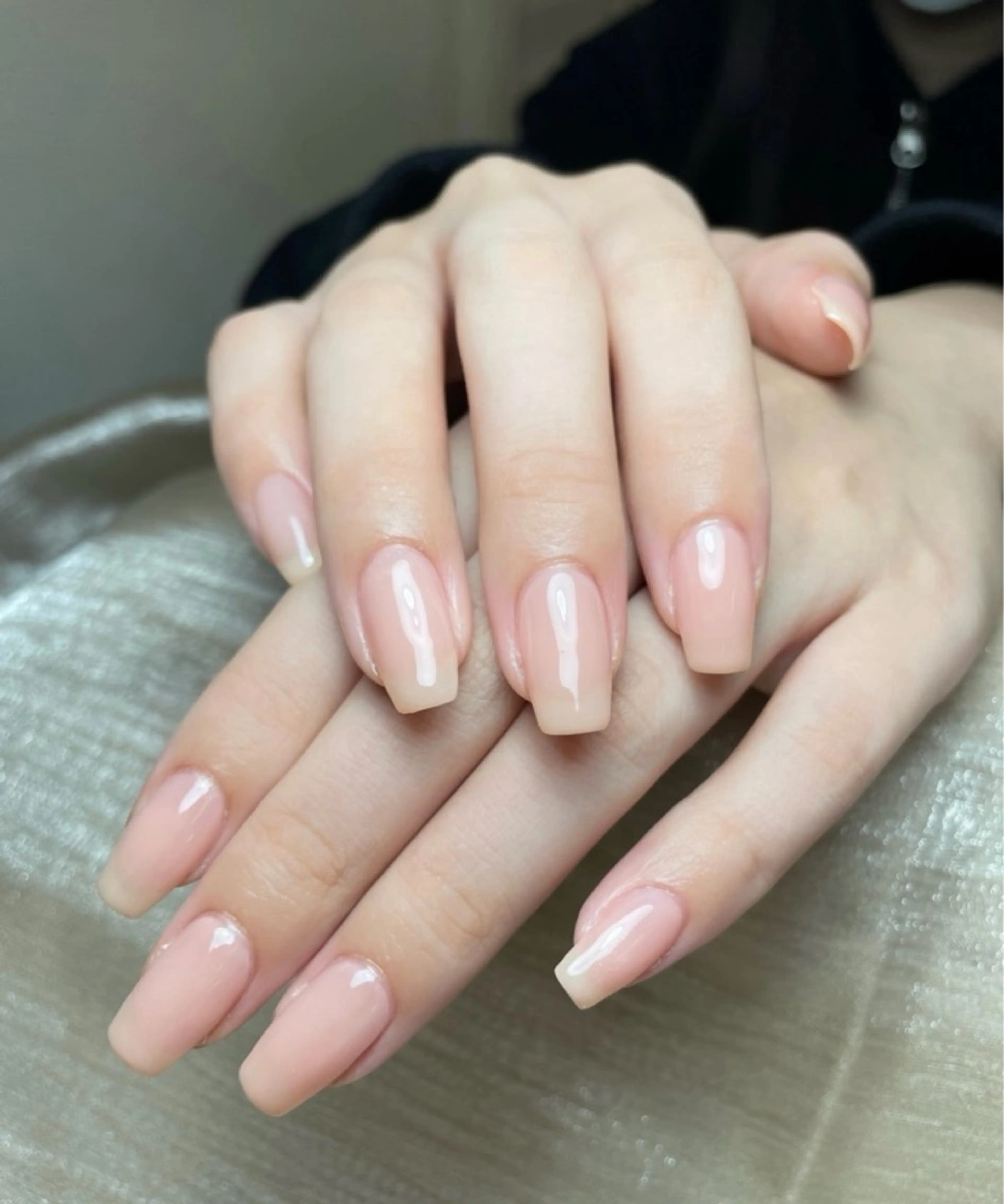 ネイル オーロラネイル ブルー チークネイル フットネイル フレンチネイル ハンドネイル Ami 68のネイルデザイン