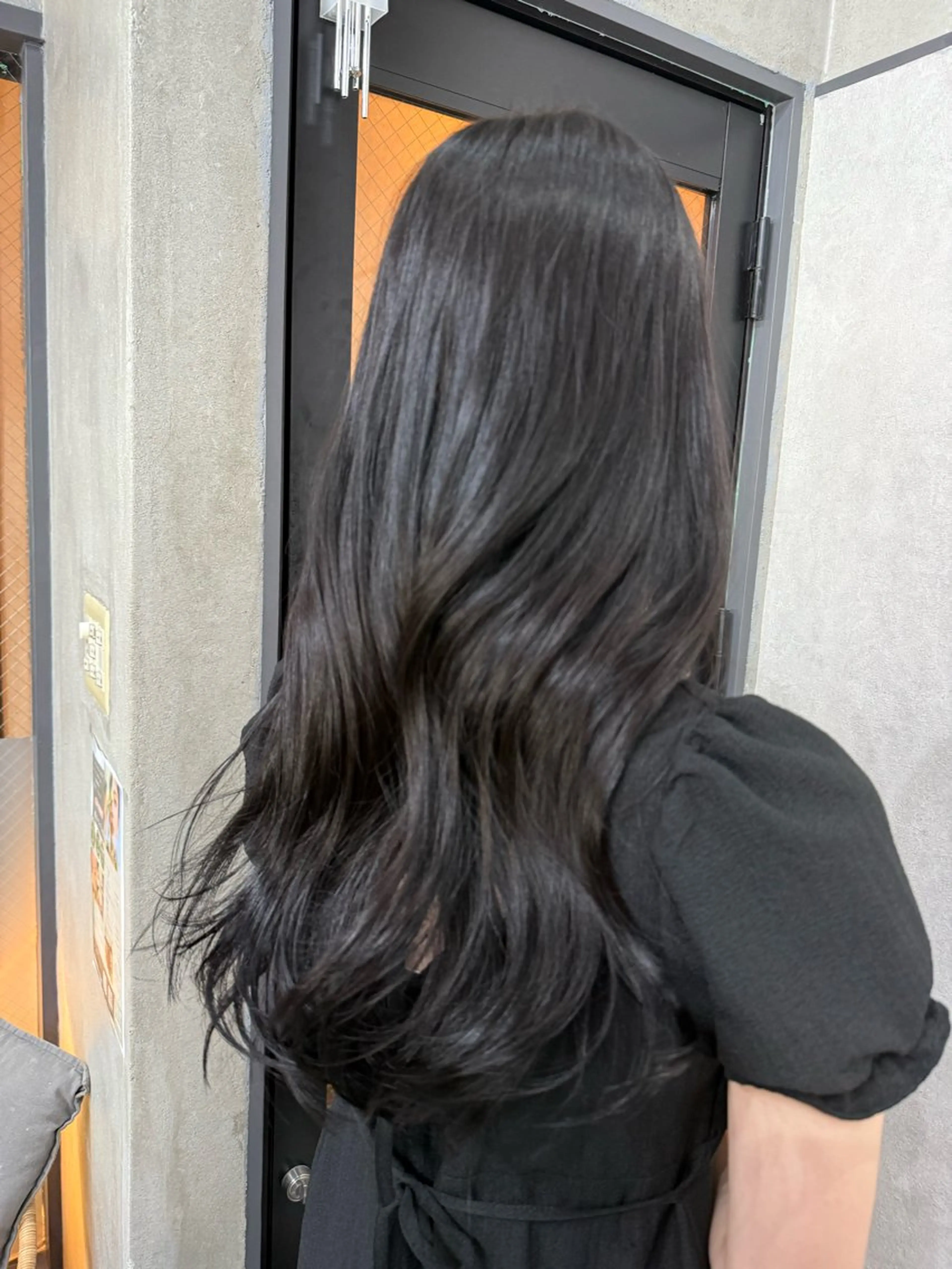 ロング カラー グレージュ AIRI layer cut hairのヘアスタイル