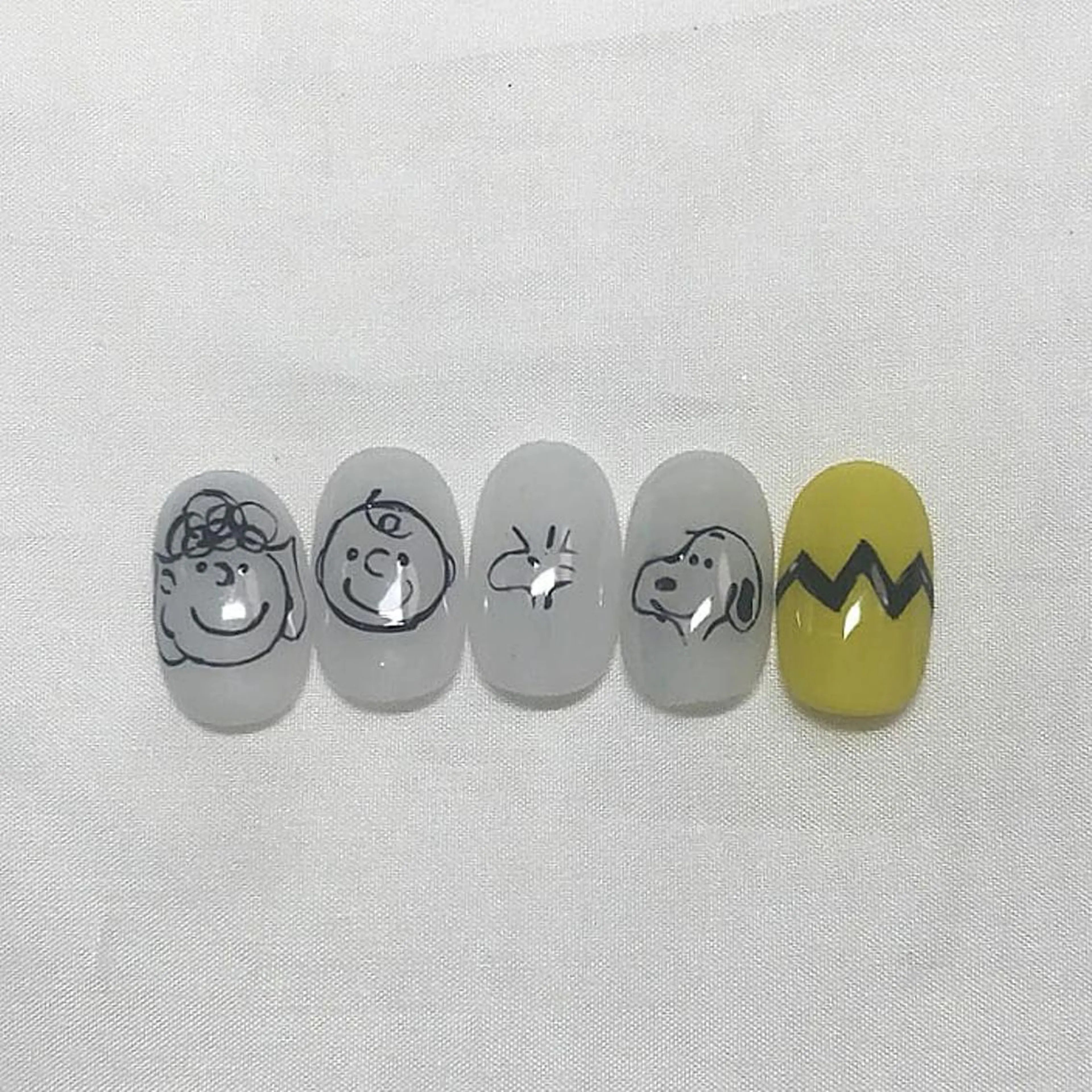 ネイル アートネイル シンプルネイル ハンドネイル ハンドケア lyly.nail所属・lylynail YUUKAのネイルデザイン