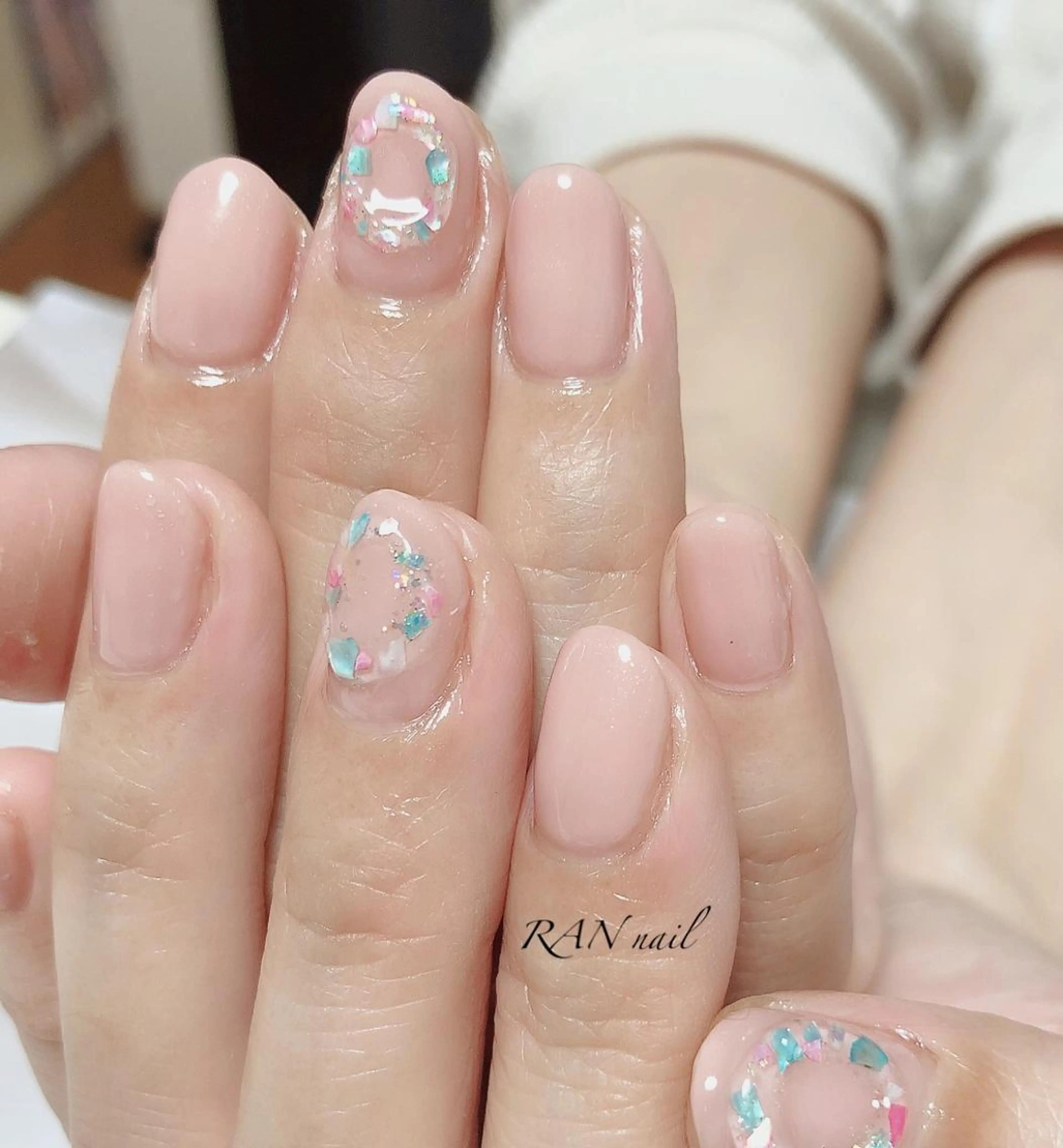 ネイル オーロラネイル チークネイル オフィスネイル シンプルネイル 夏ネイル ハンドネイル フットネイル RAN nail 〜ランネイル〜所属・RAN nailのネイルデザイン