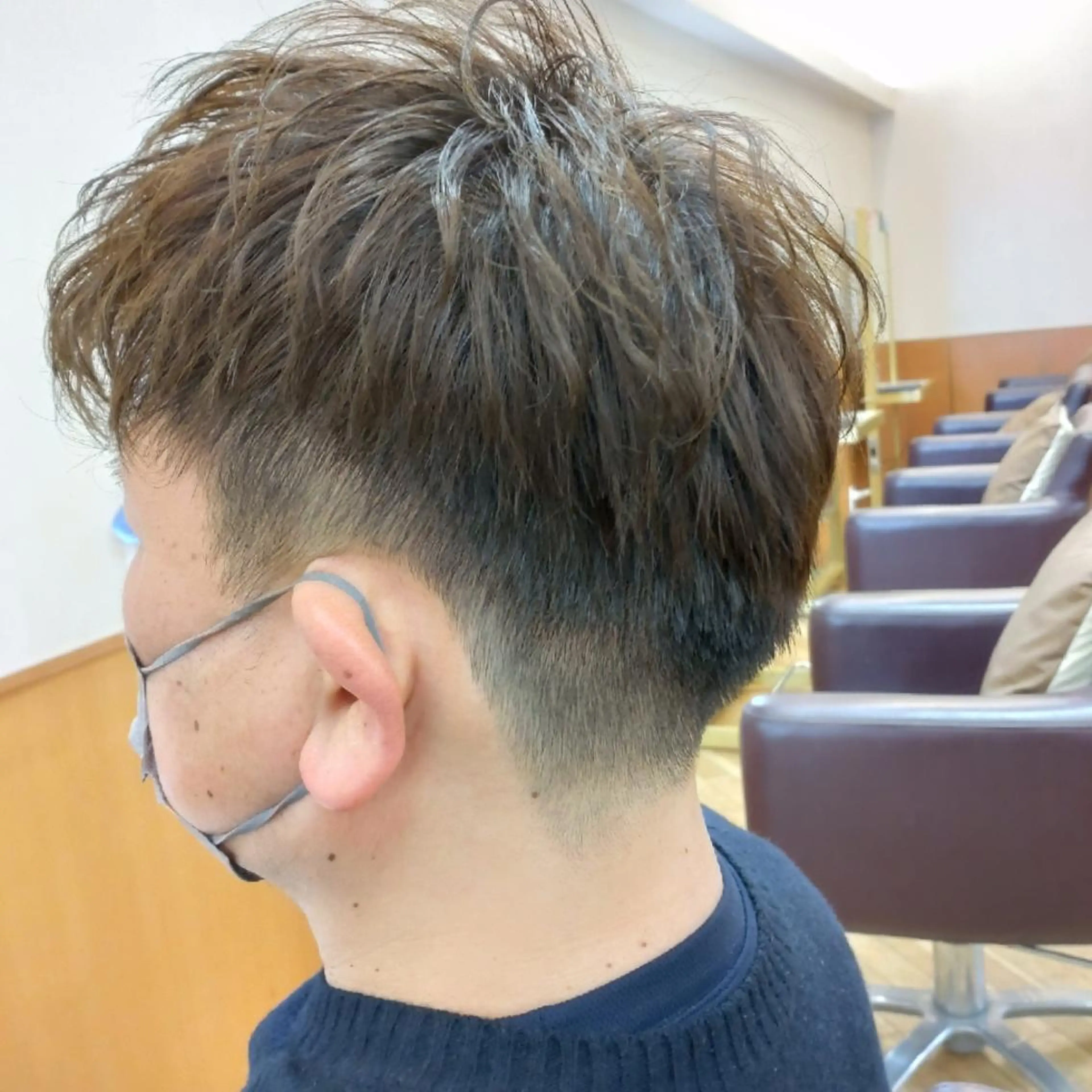 メンズ ショート カット ヘッドスパ 仮屋 敬介のヘアスタイル