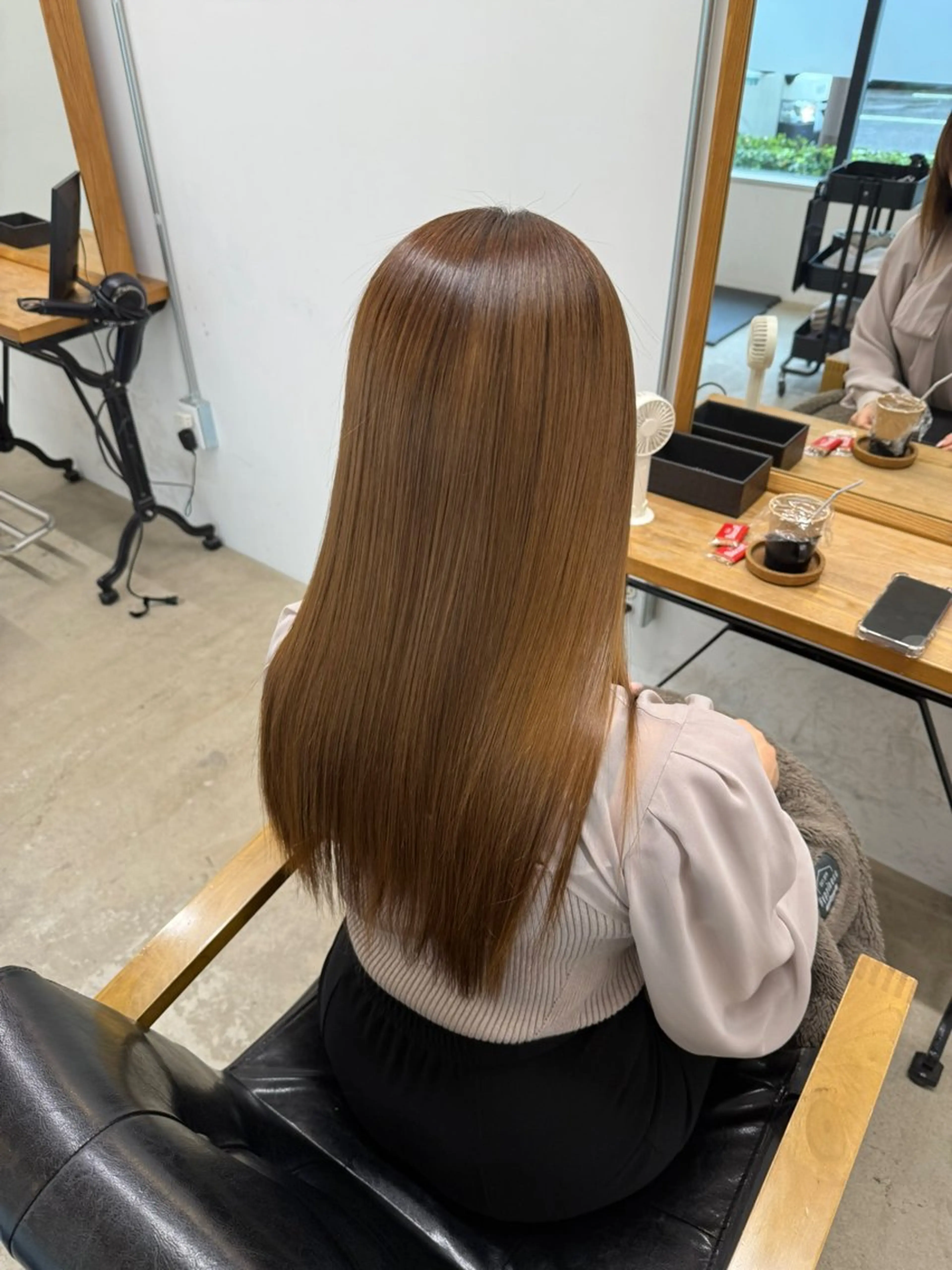 【髪質改善シャンプープレゼント🎁※5千円相当】メンテナンスカット💇‍♀️➕縮毛矯正➕ケアトリートメントの写真