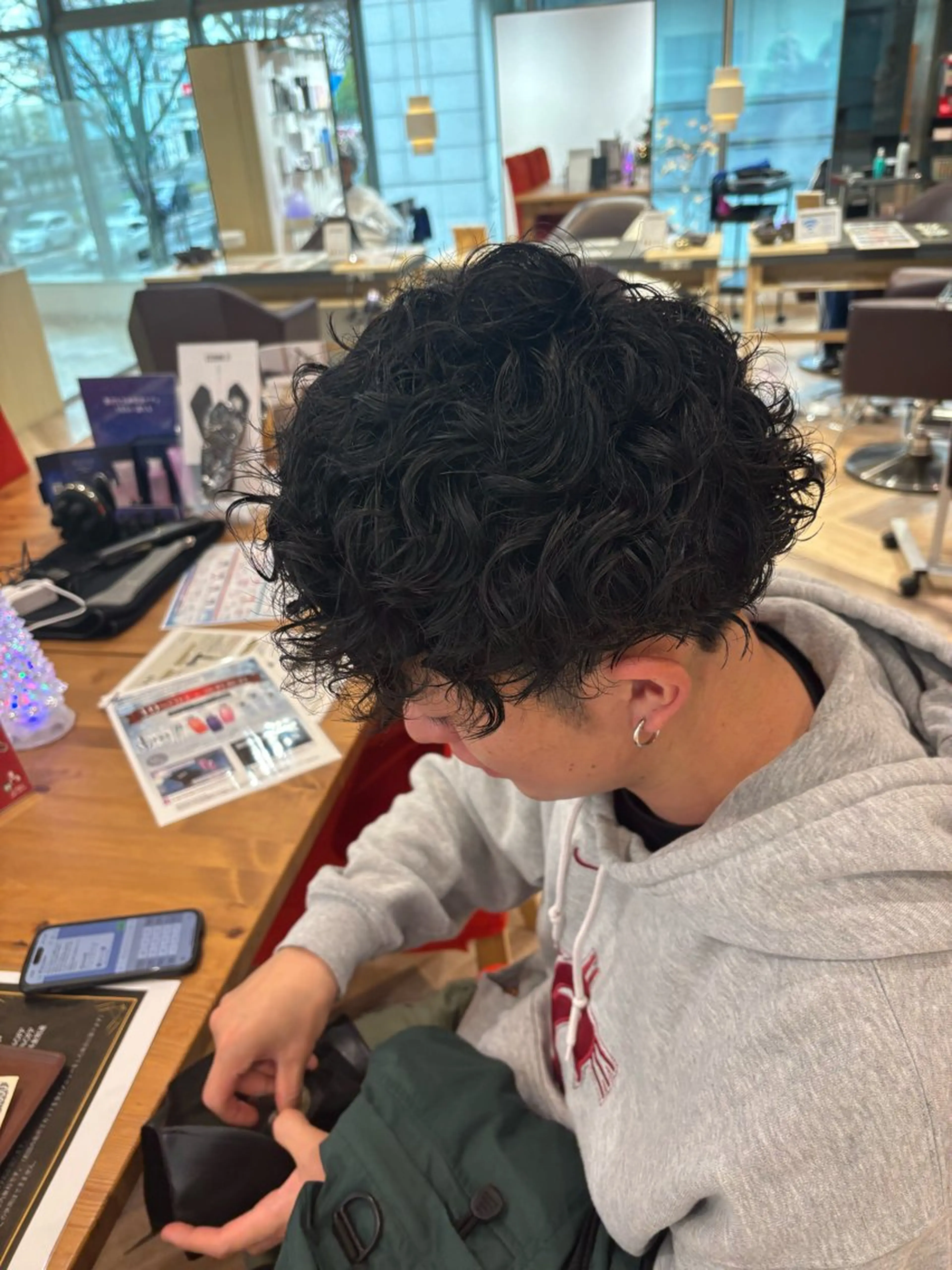 （レディースもメンズも歓迎）カット➕特殊パーマ🐺🌊 通常料金18810円→10000円の写真