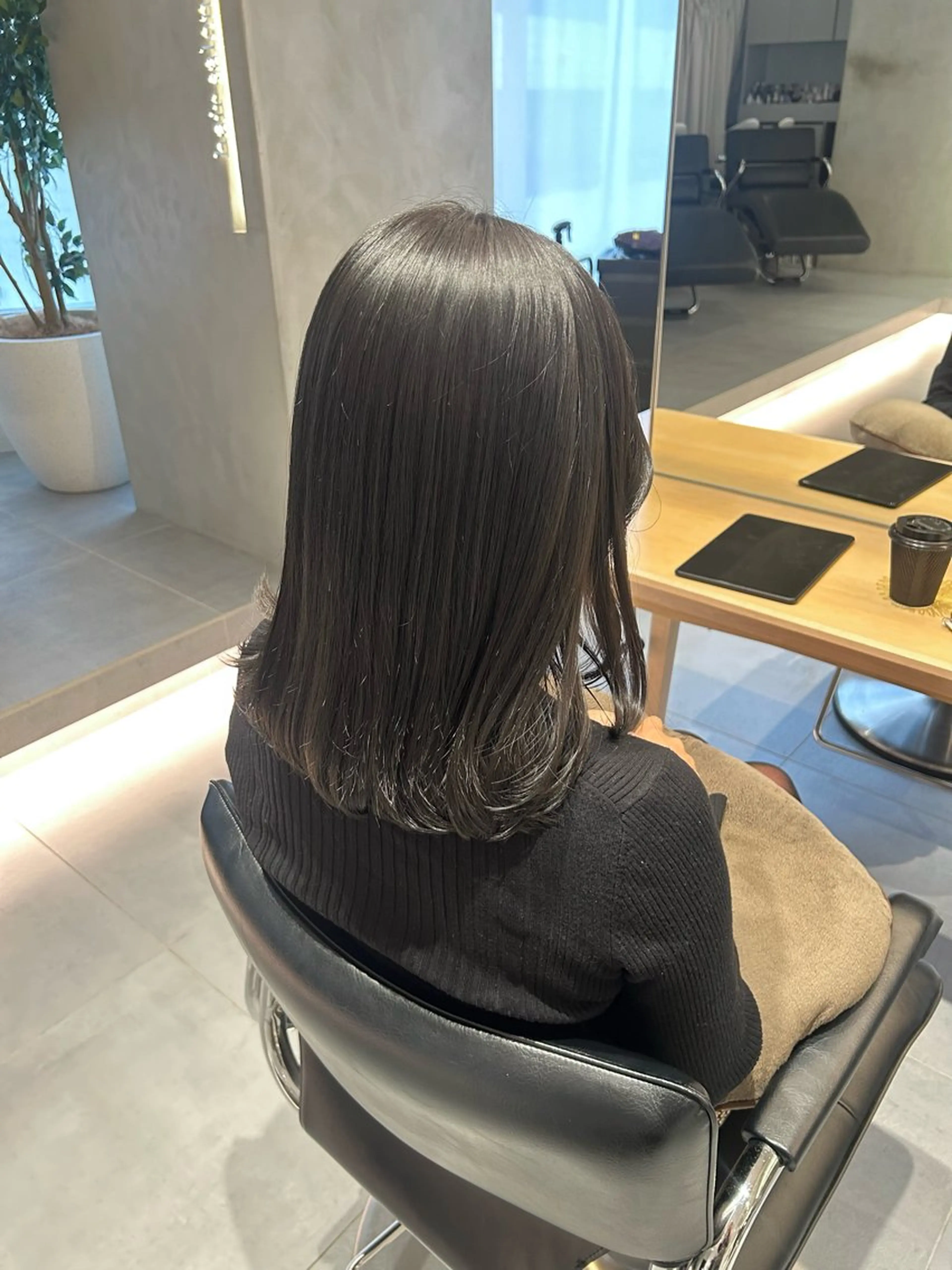 セミロング 🧚つやさらhair 🧚manakaのヘアスタイル