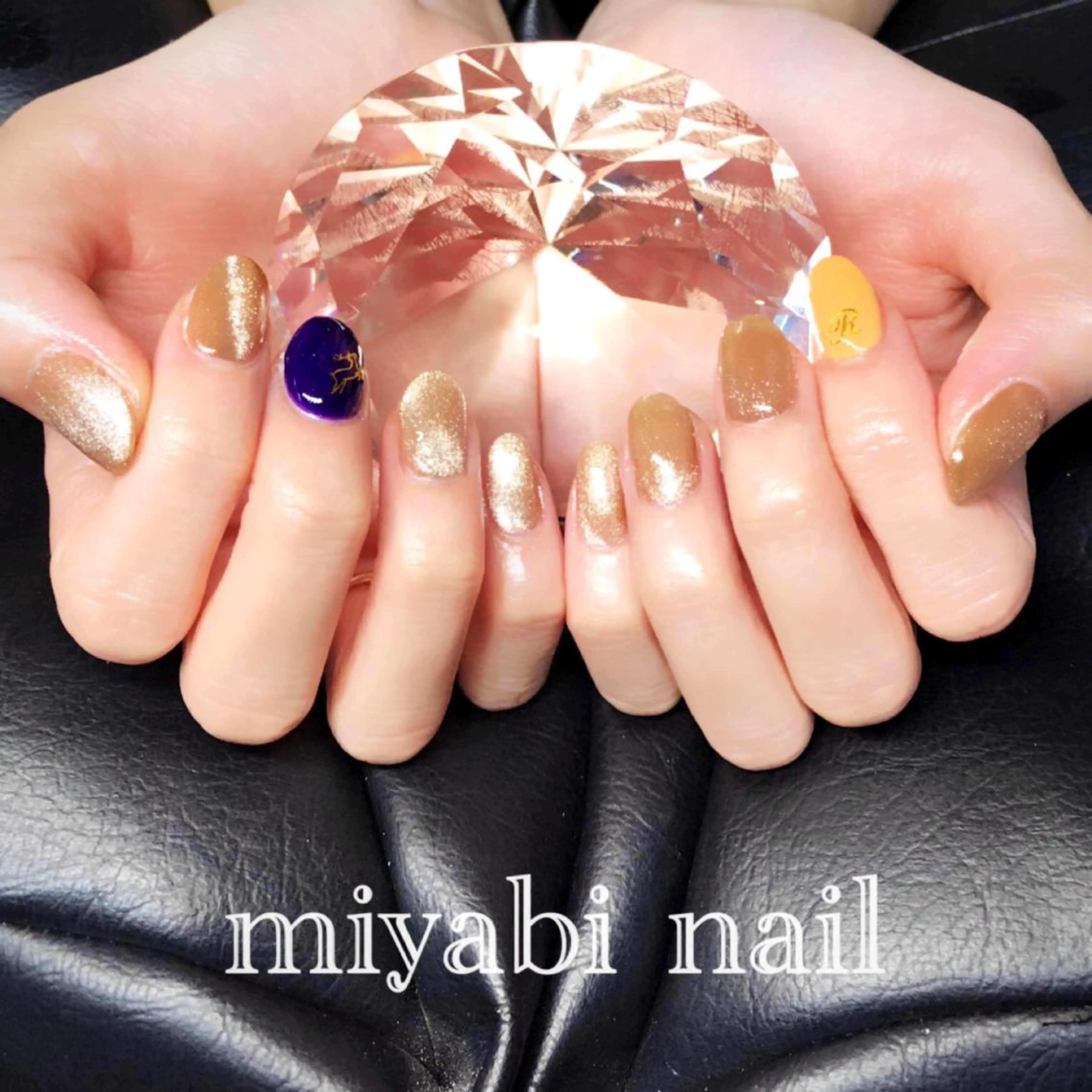 ネイル ブラウン ジェルネイル マグネットネイル 持ち込み 冬ネイル ハンドネイル miyabi nail 桂川駅近くのネイルデザイン