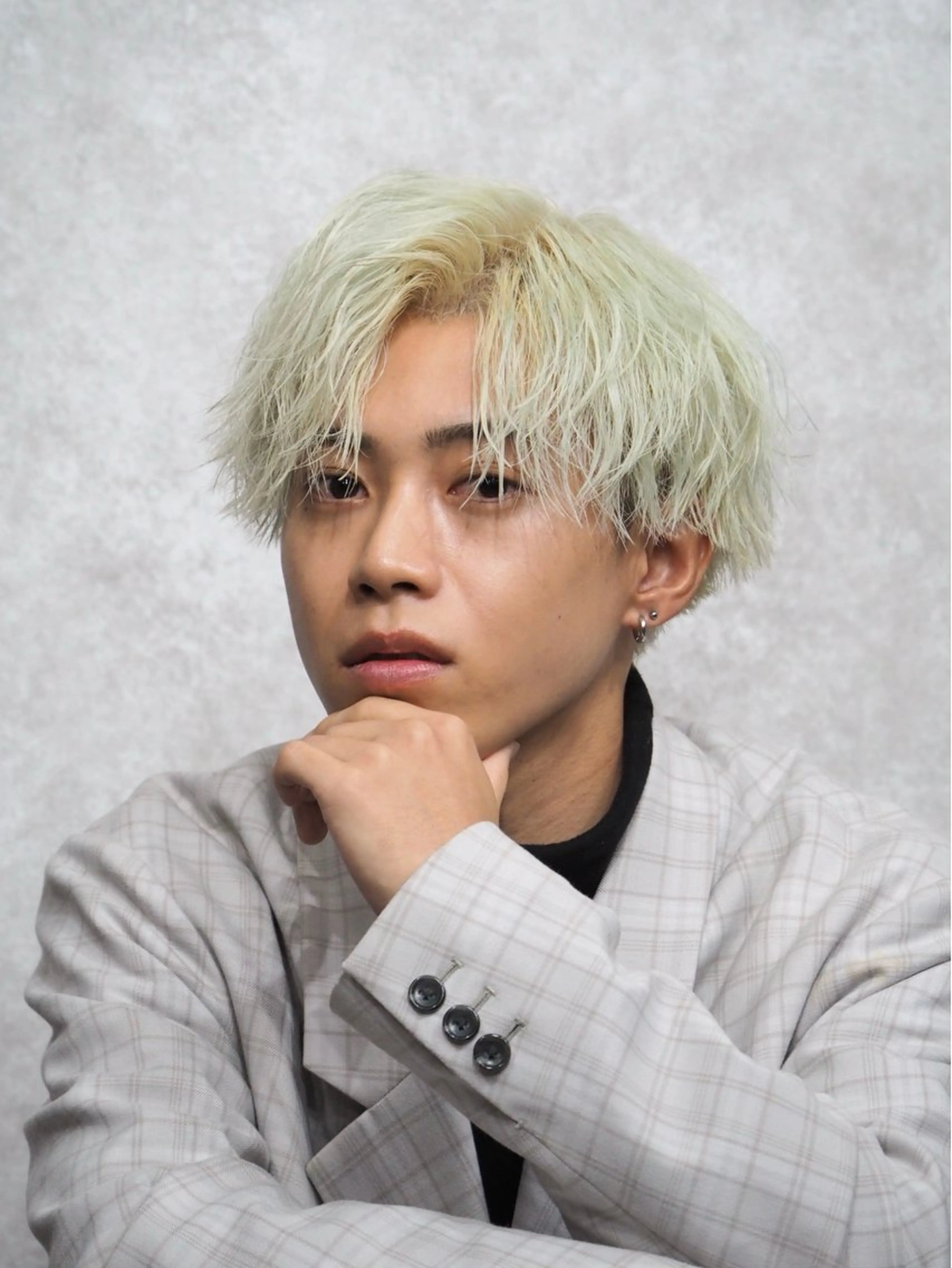 カラー メンズ メンズハイトーン ハイトーンカラー 【メンズ専門】中本 翔大のヘアスタイル